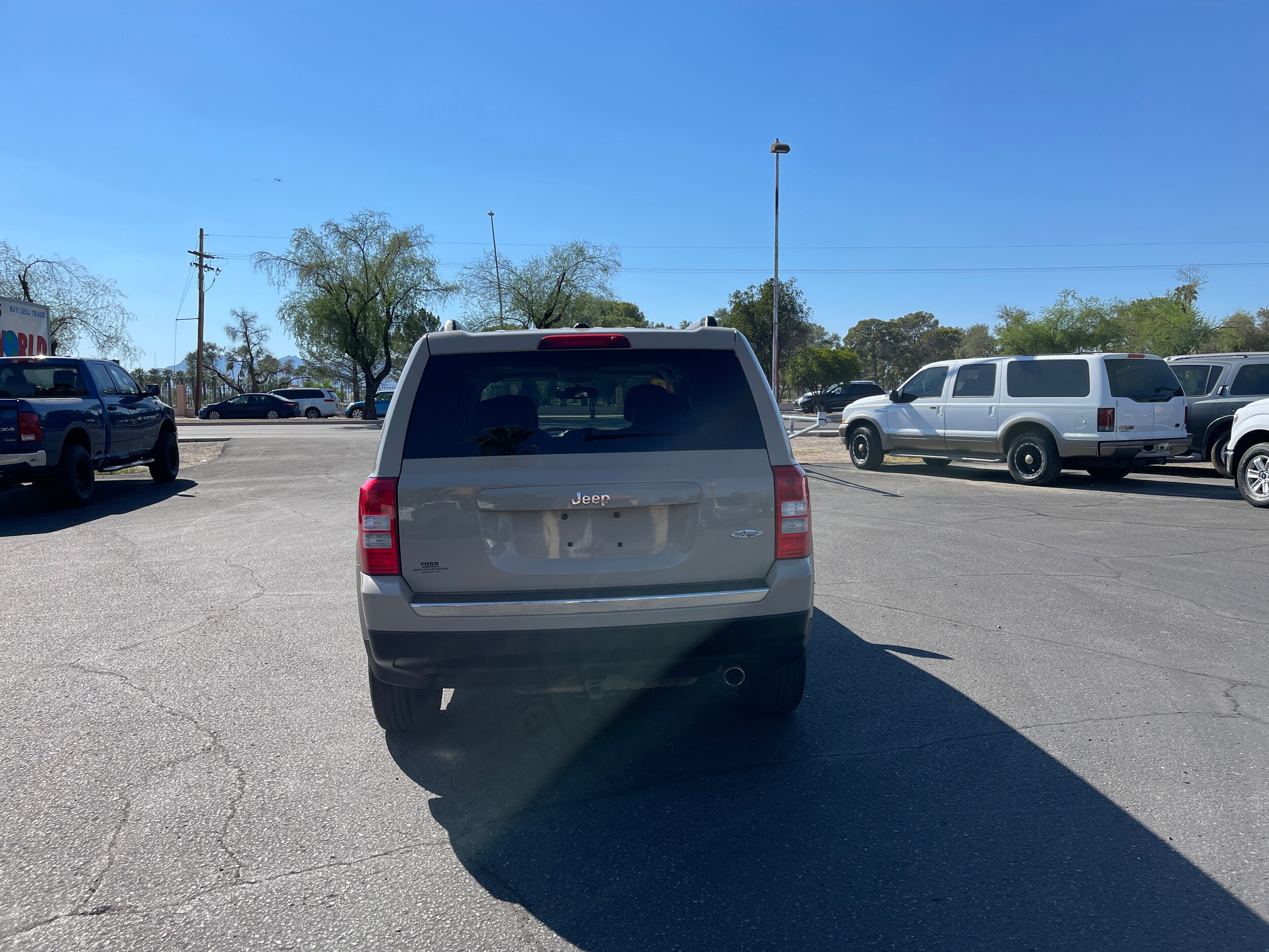 2016 Jeep Patriot High Altitude Altitude Edition photo 4
