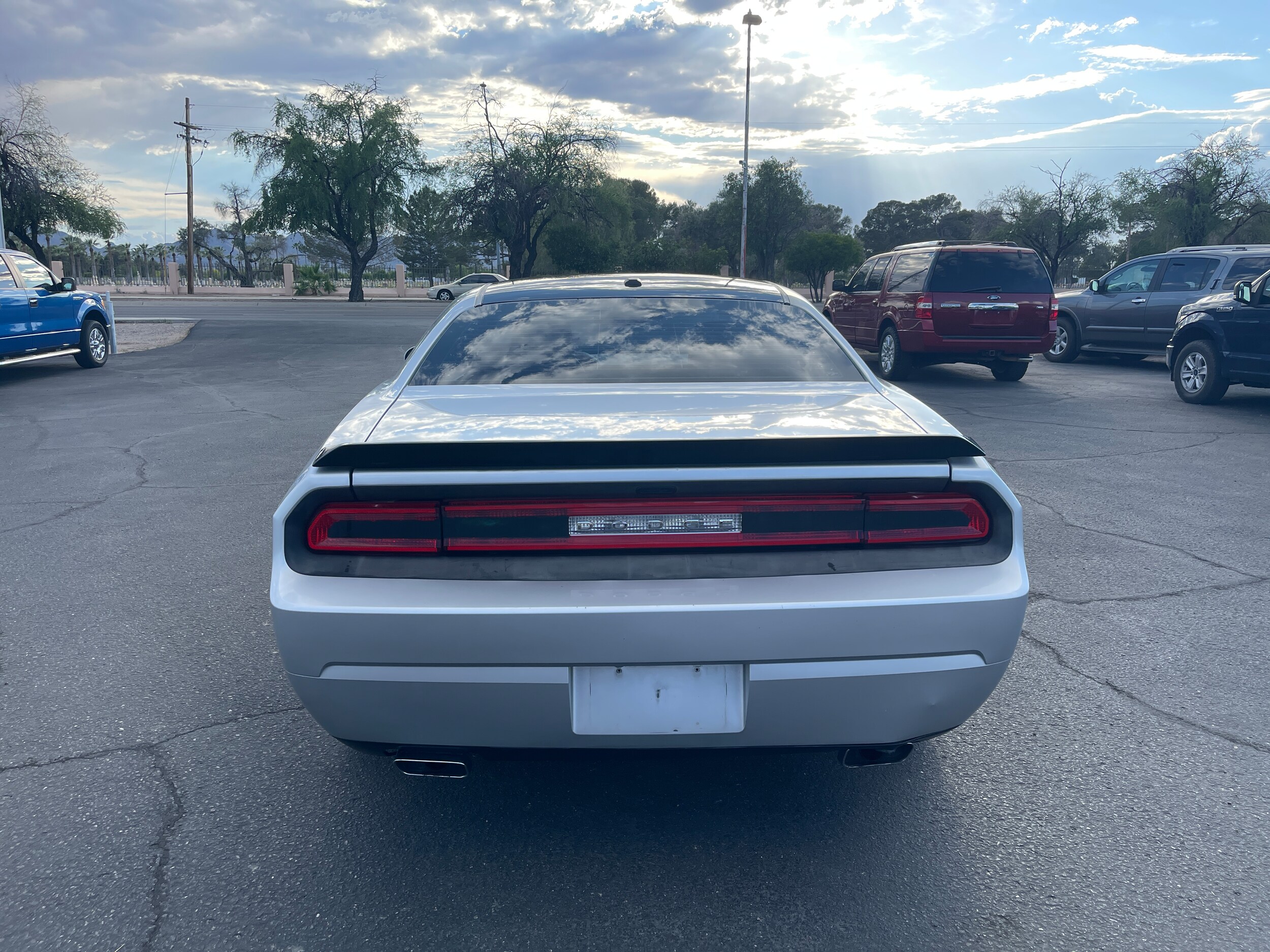 2012 Dodge Challenger R/T Plus photo 4