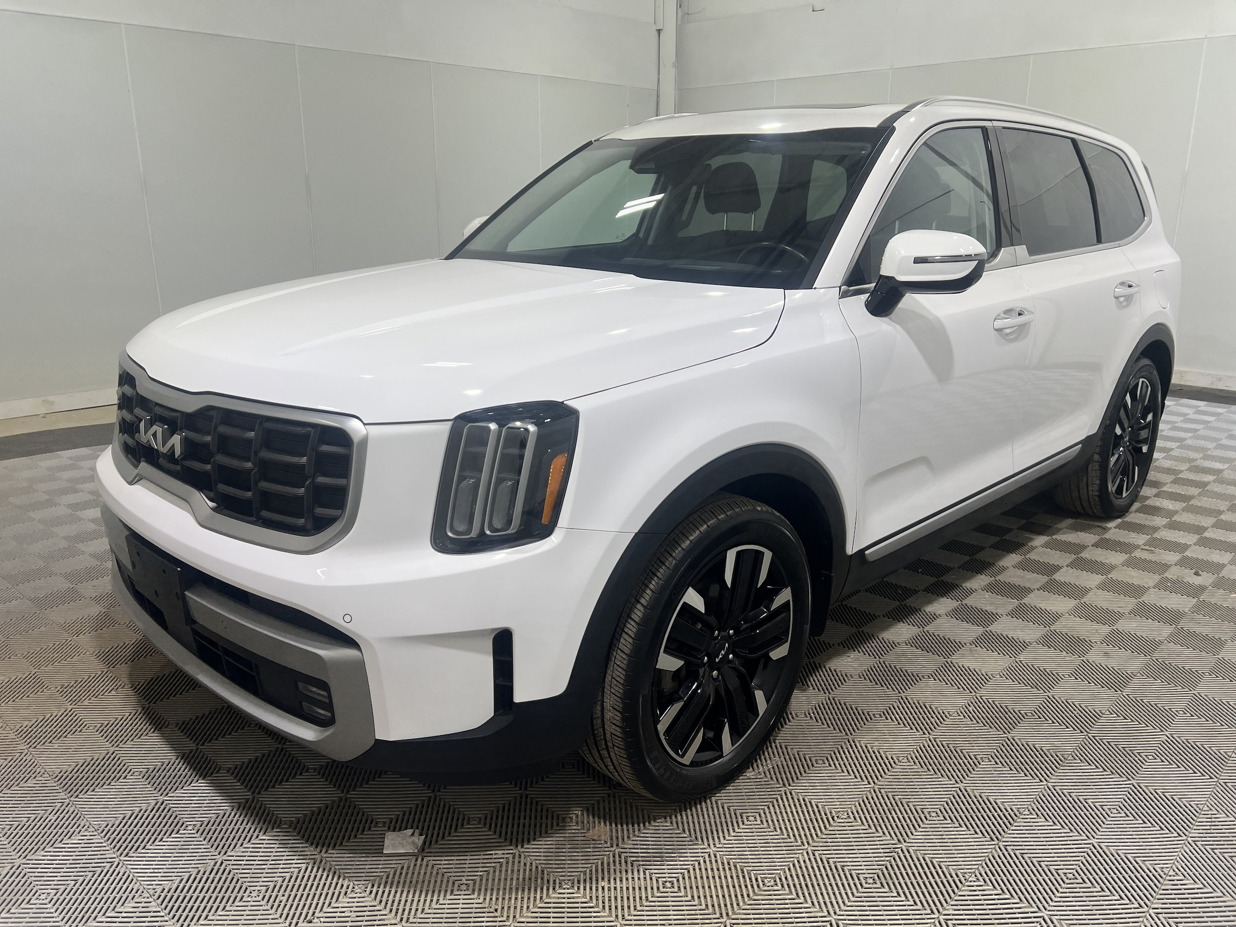 2023 Kia Telluride SX