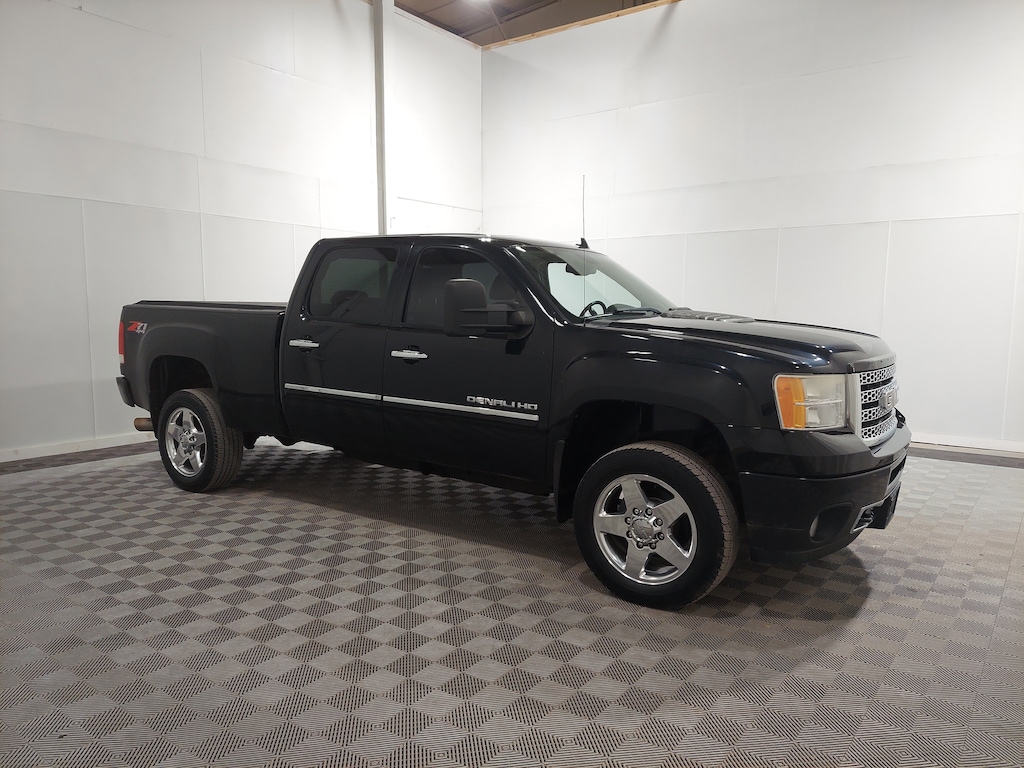 Used 2011 GMC Sierra 2500HD Denali 4WD Crew Cab 153.7 Denali