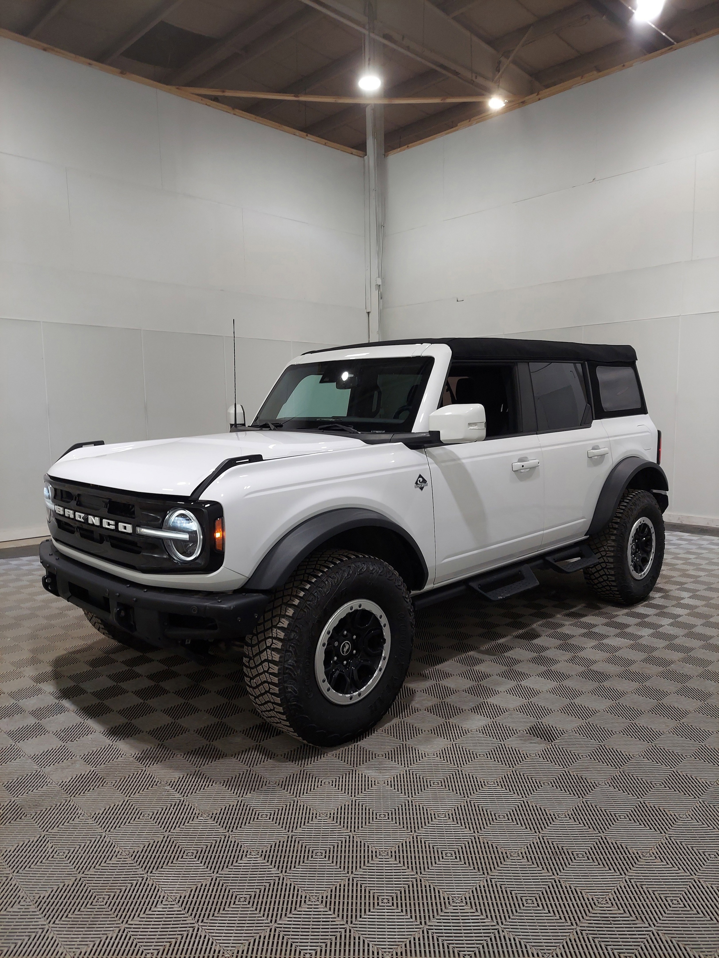 2023 Ford Bronco Outer Banks