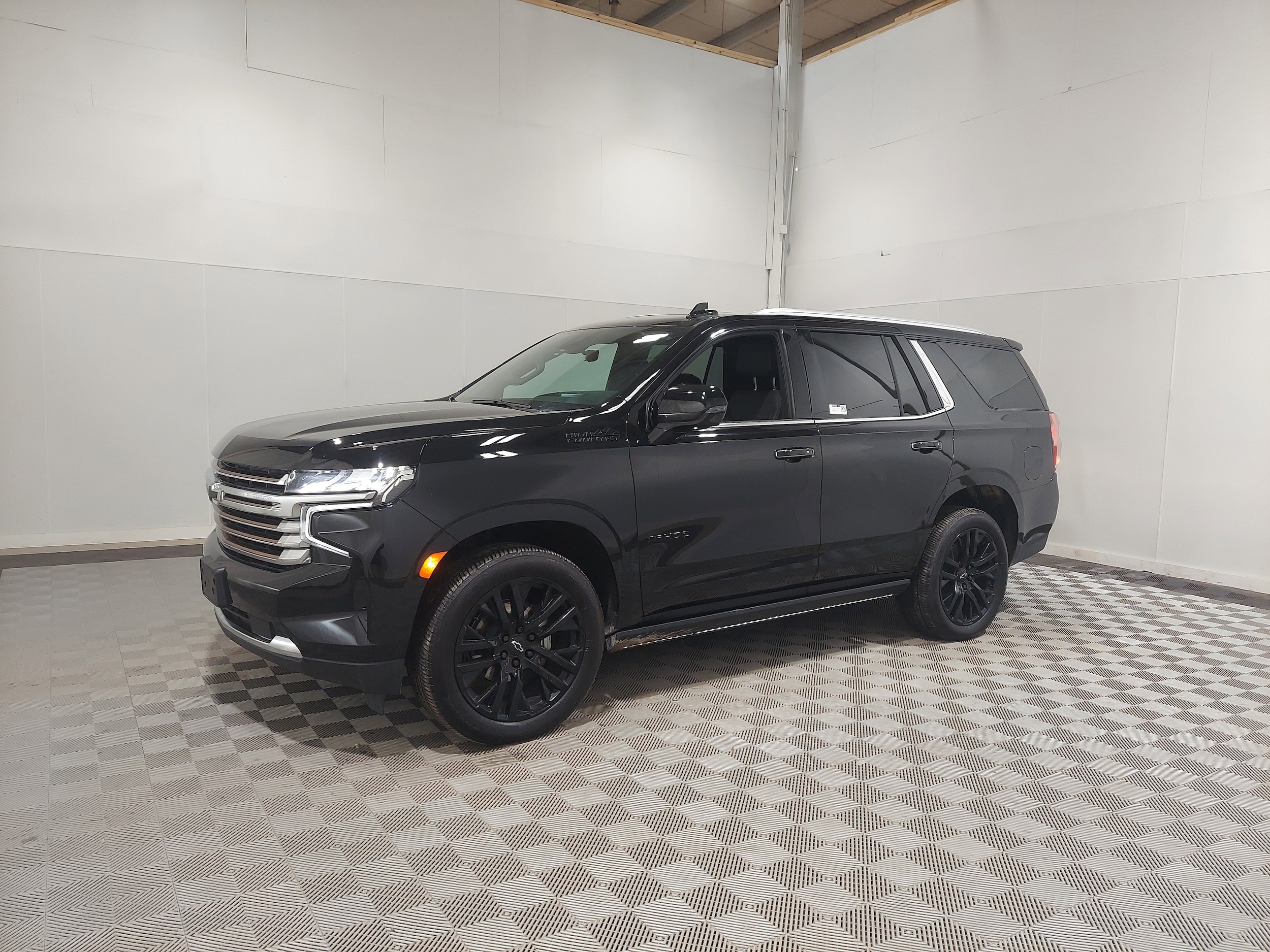 2023 Chevrolet Tahoe High Country's photo