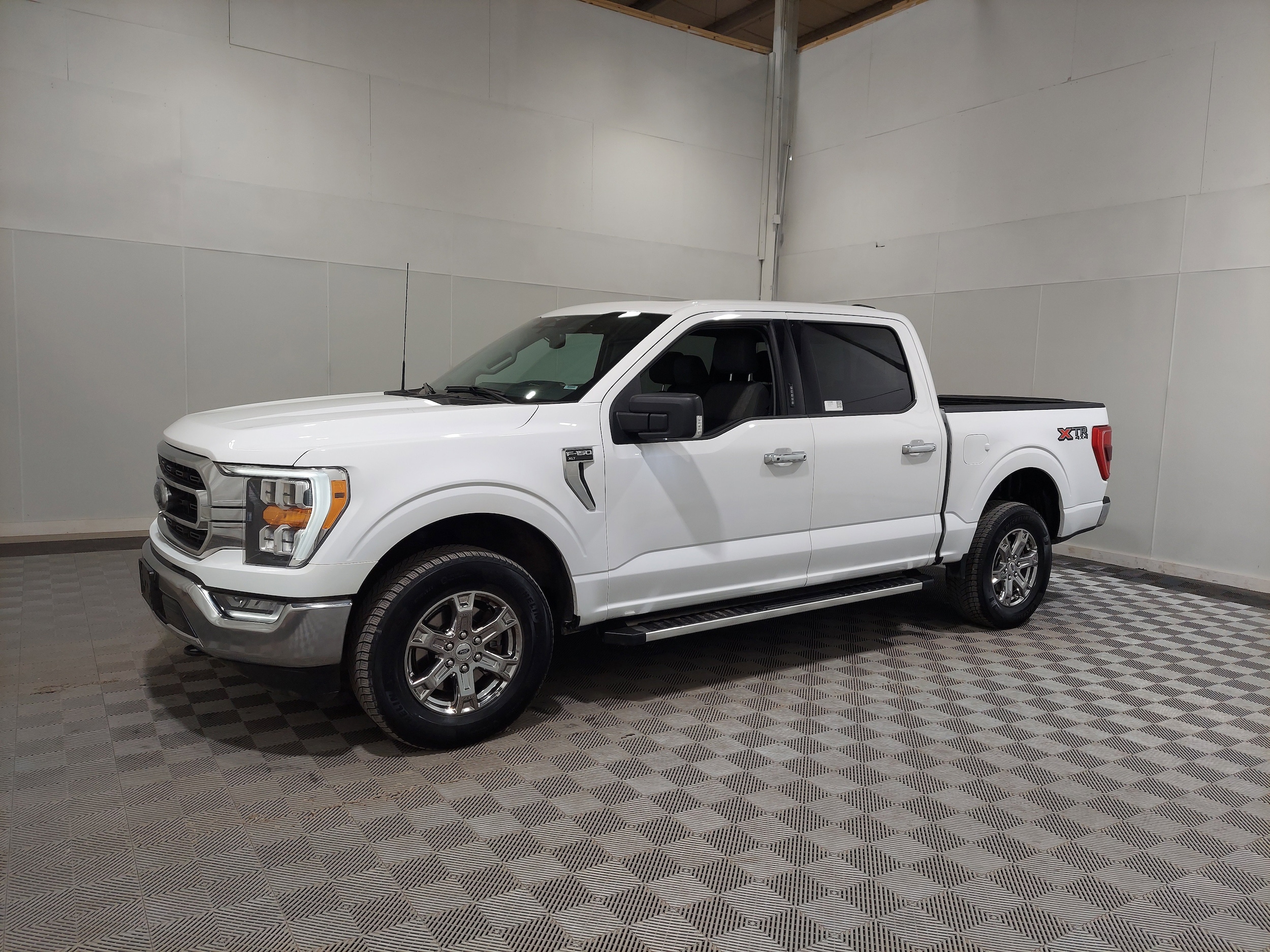 2023 Ford F-150 XLT's photo