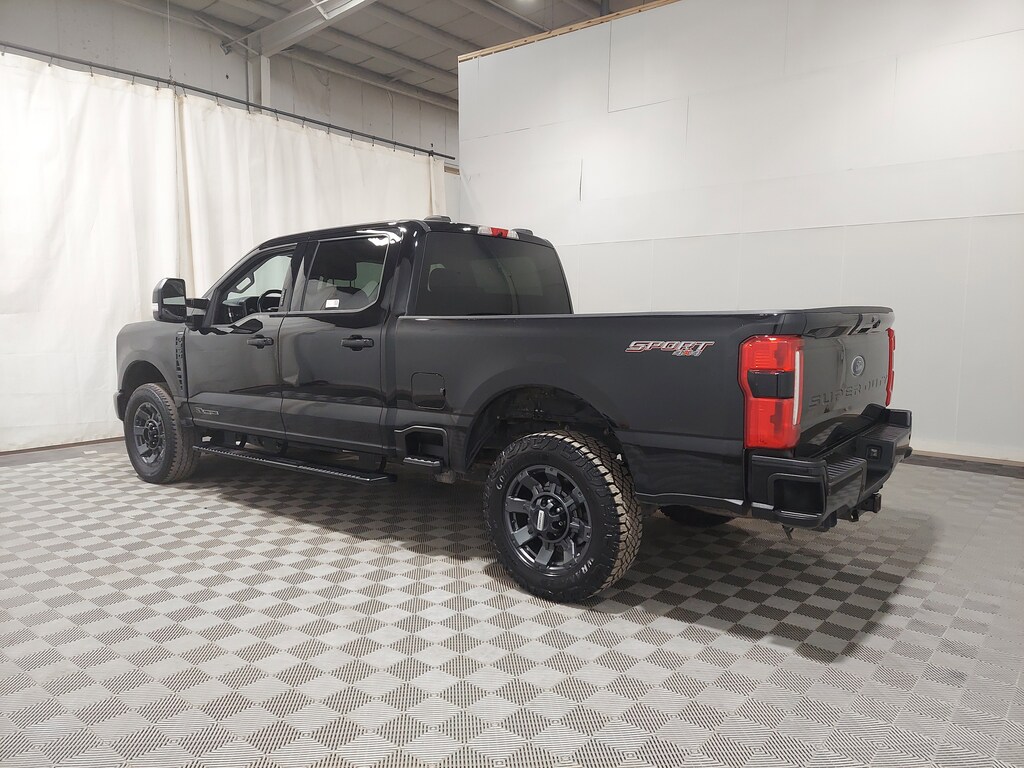 Used 2023 Ford Super Duty F-350 SRW Lariat LARIAT 4WD Crew Cab 6.75 Box