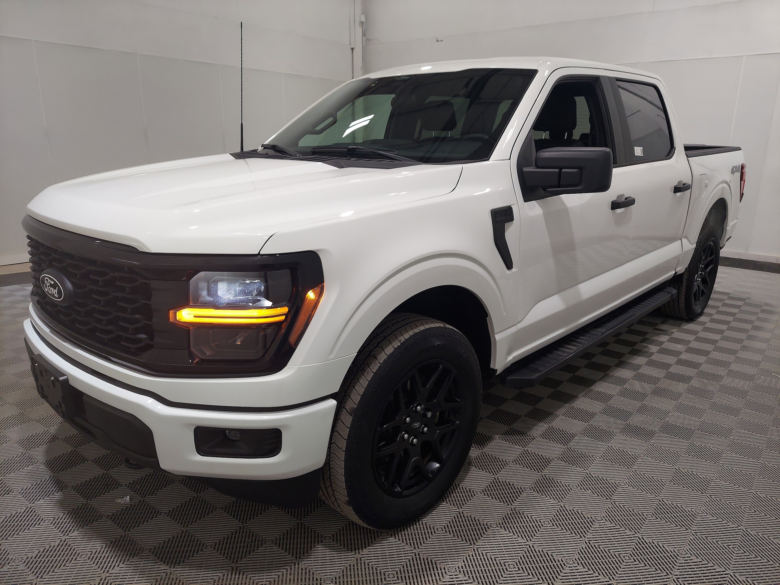 2024 Ford F-150 STX 4x4 SuperCrew 145 in's photo