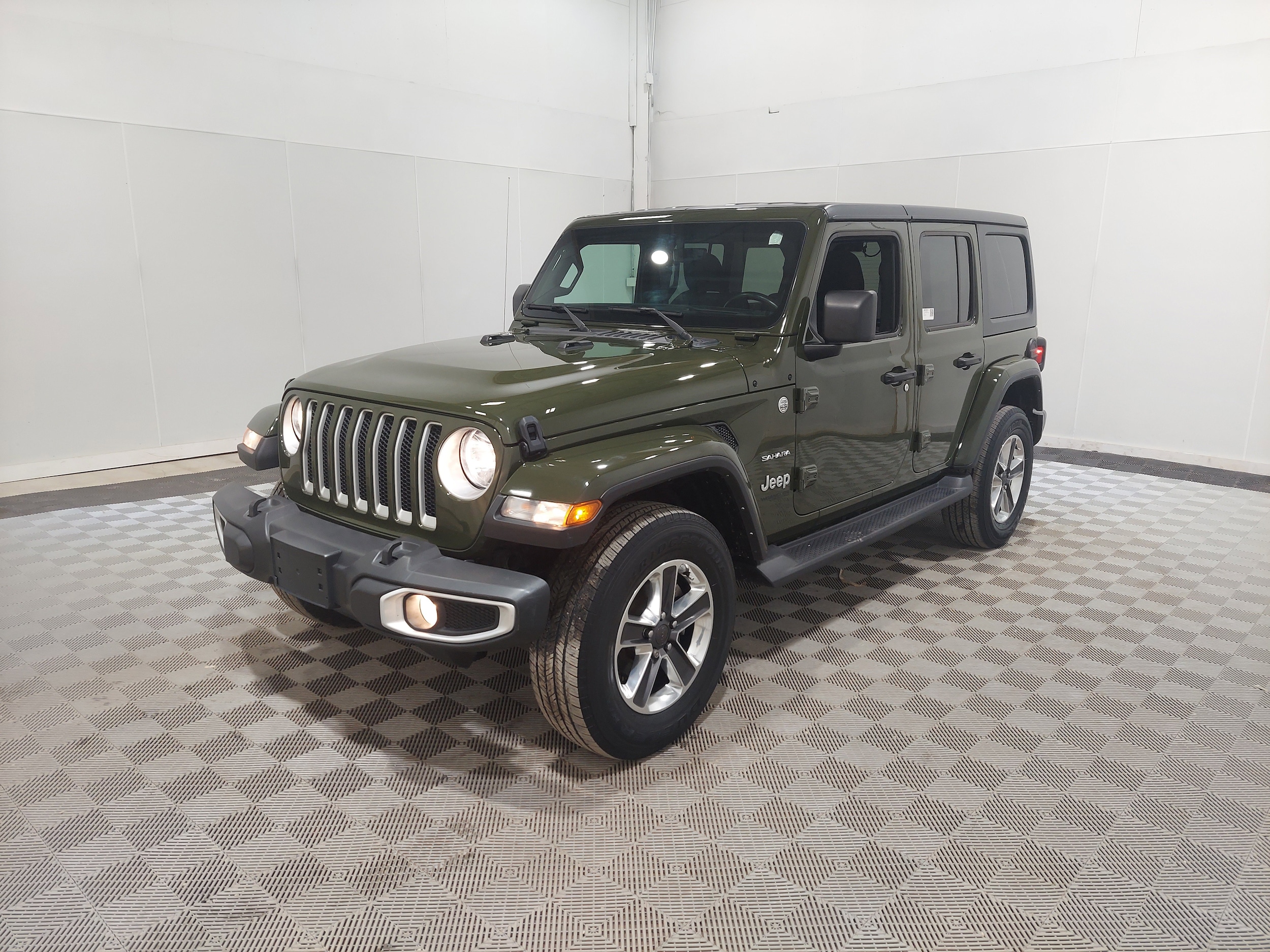 2021 Jeep Wrangler Sahara's photo