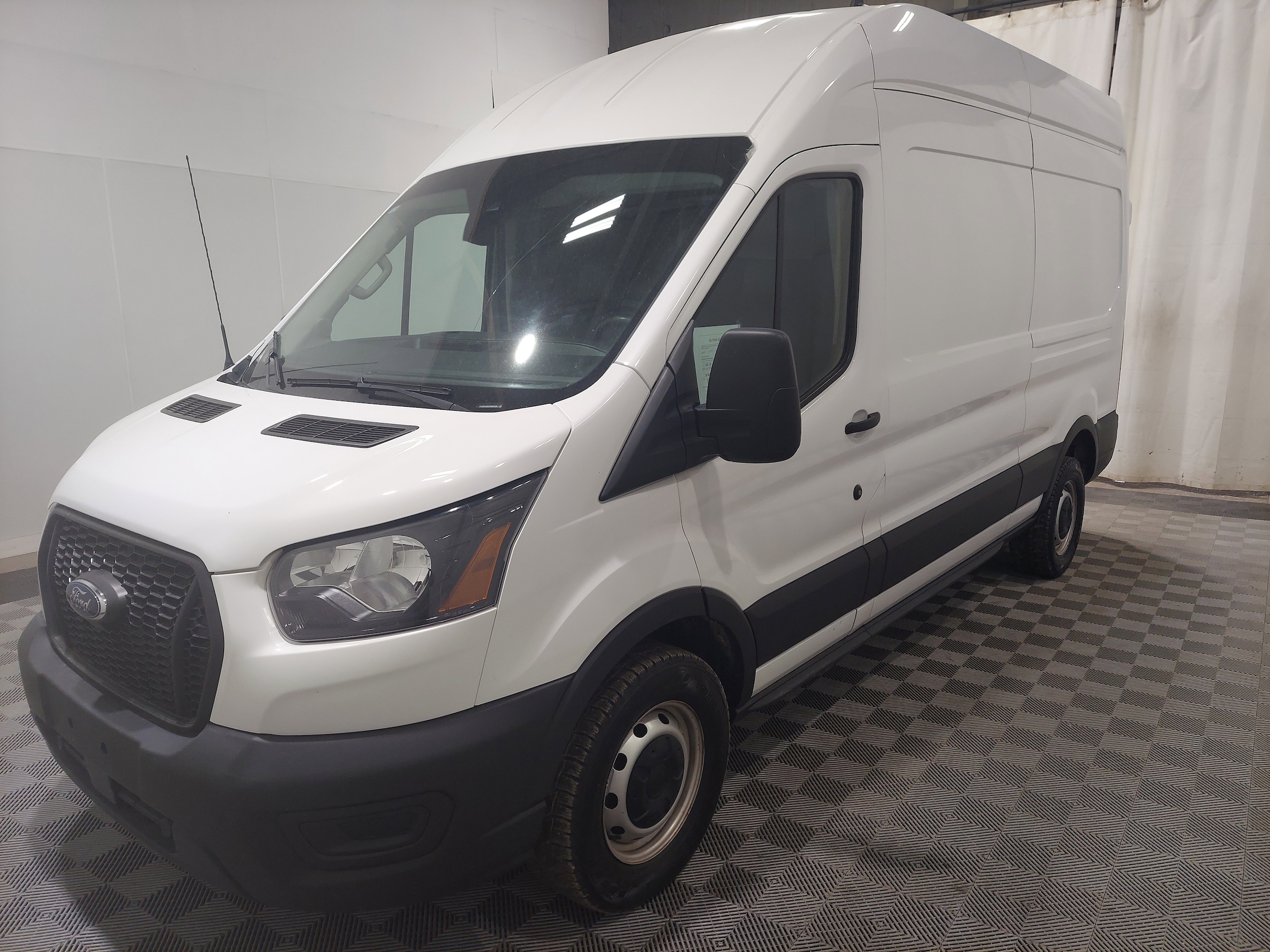 2023 Ford Transit 250 High Roof 148 WB's photo