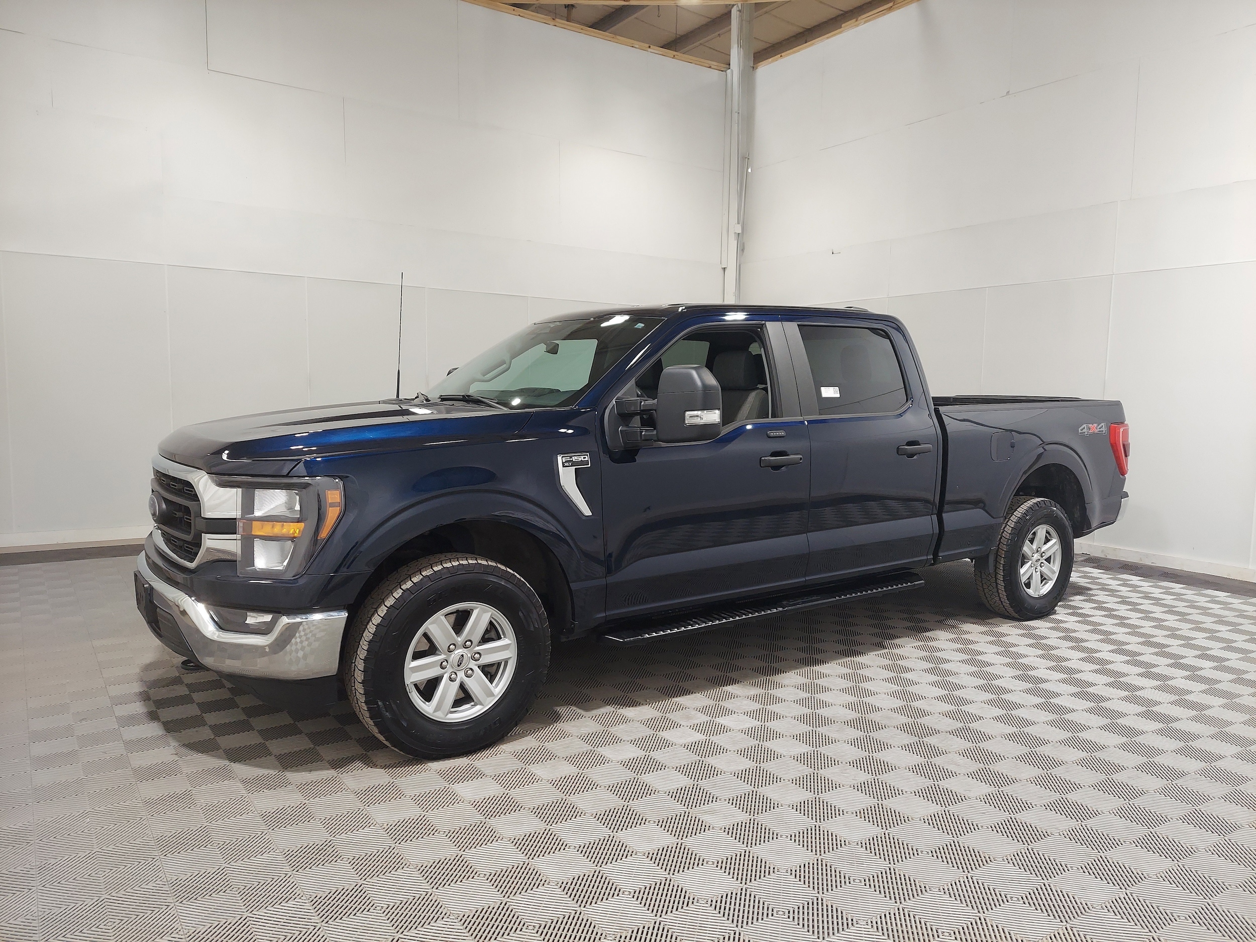 2023 Ford F-150 XLT's photo