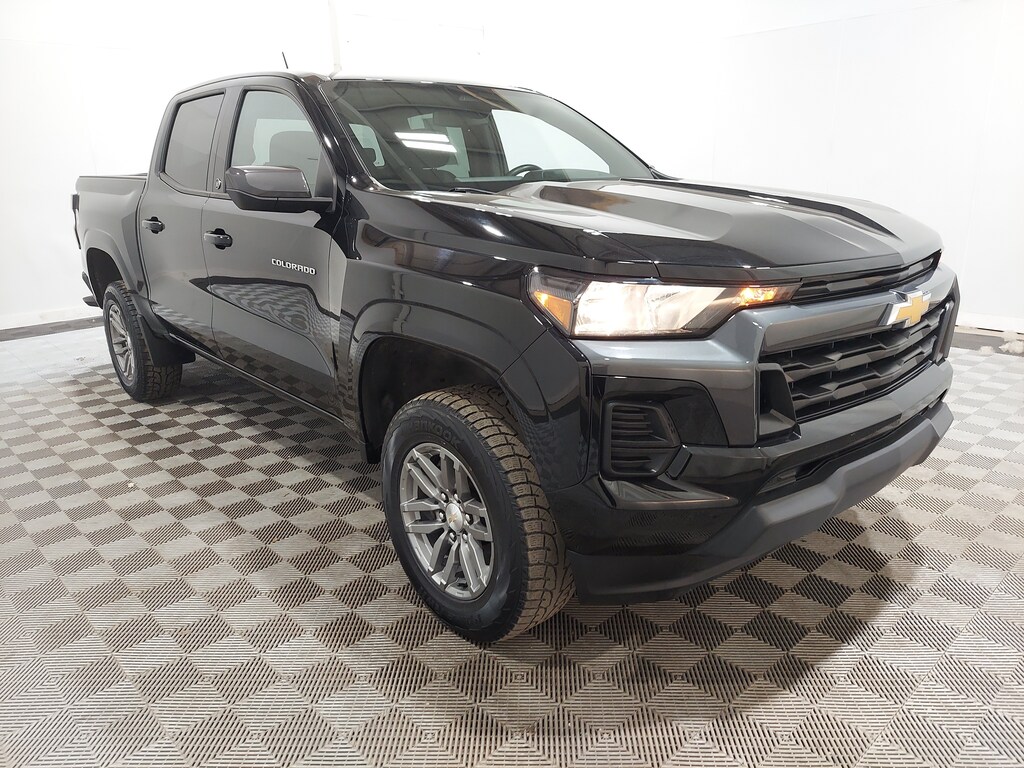 Used 2023 Chevrolet Colorado 4WD LT 4WD Crew Cab LT