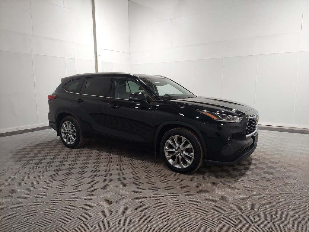Used 2021 Toyota Highlander Limited Limited AWD