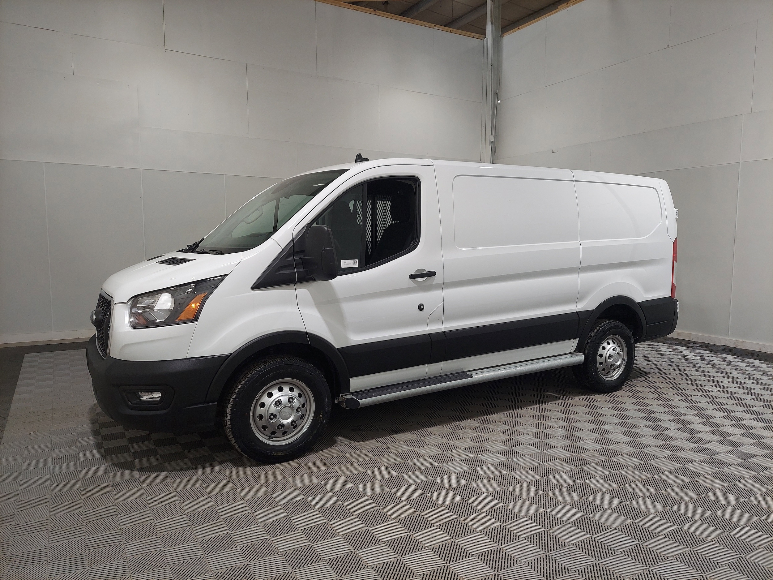 2023 Ford Transit Van Base's photo
