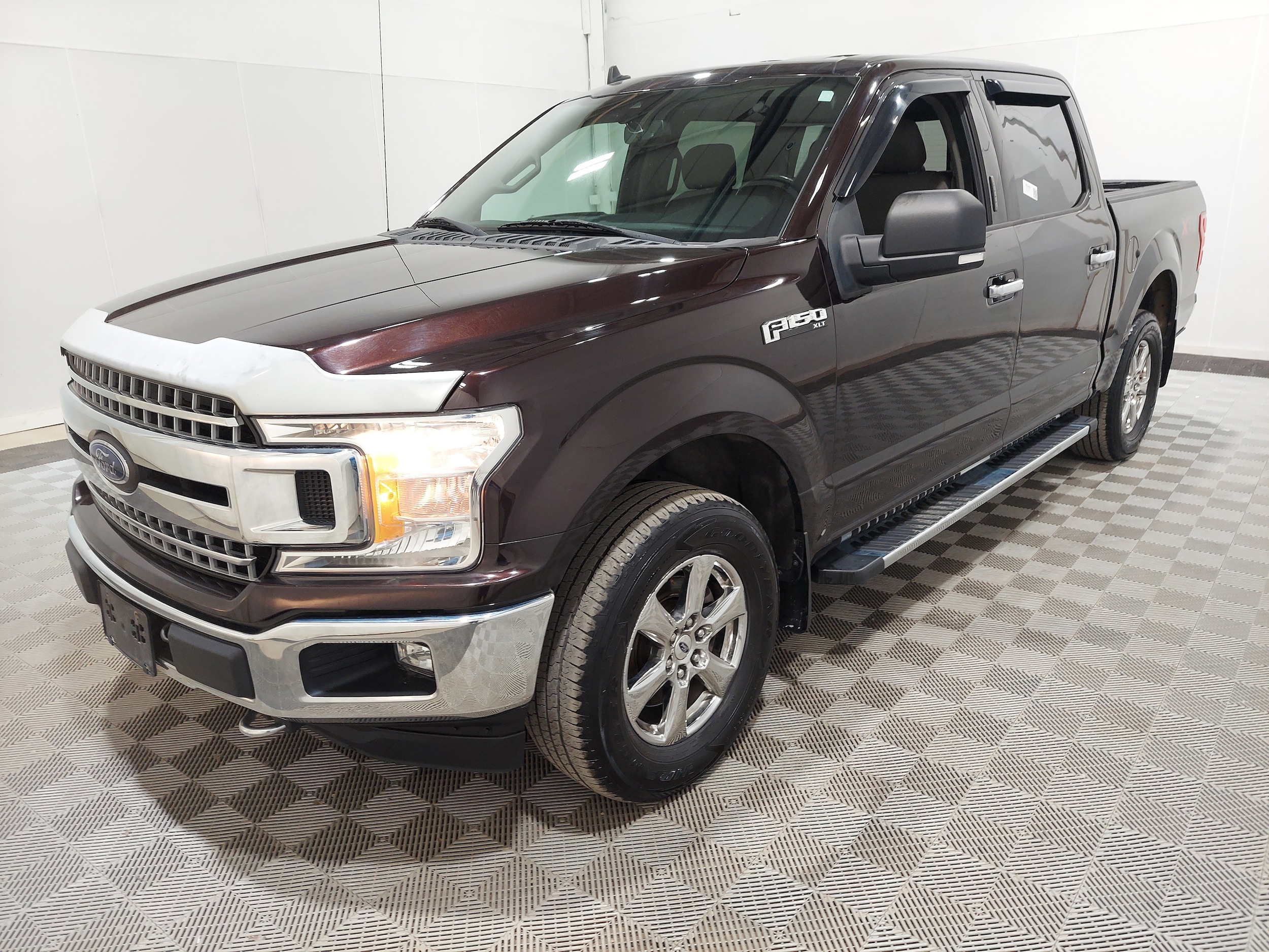 2019 Ford F-150 XLT 4x4 SuperCrew 145 in's photo