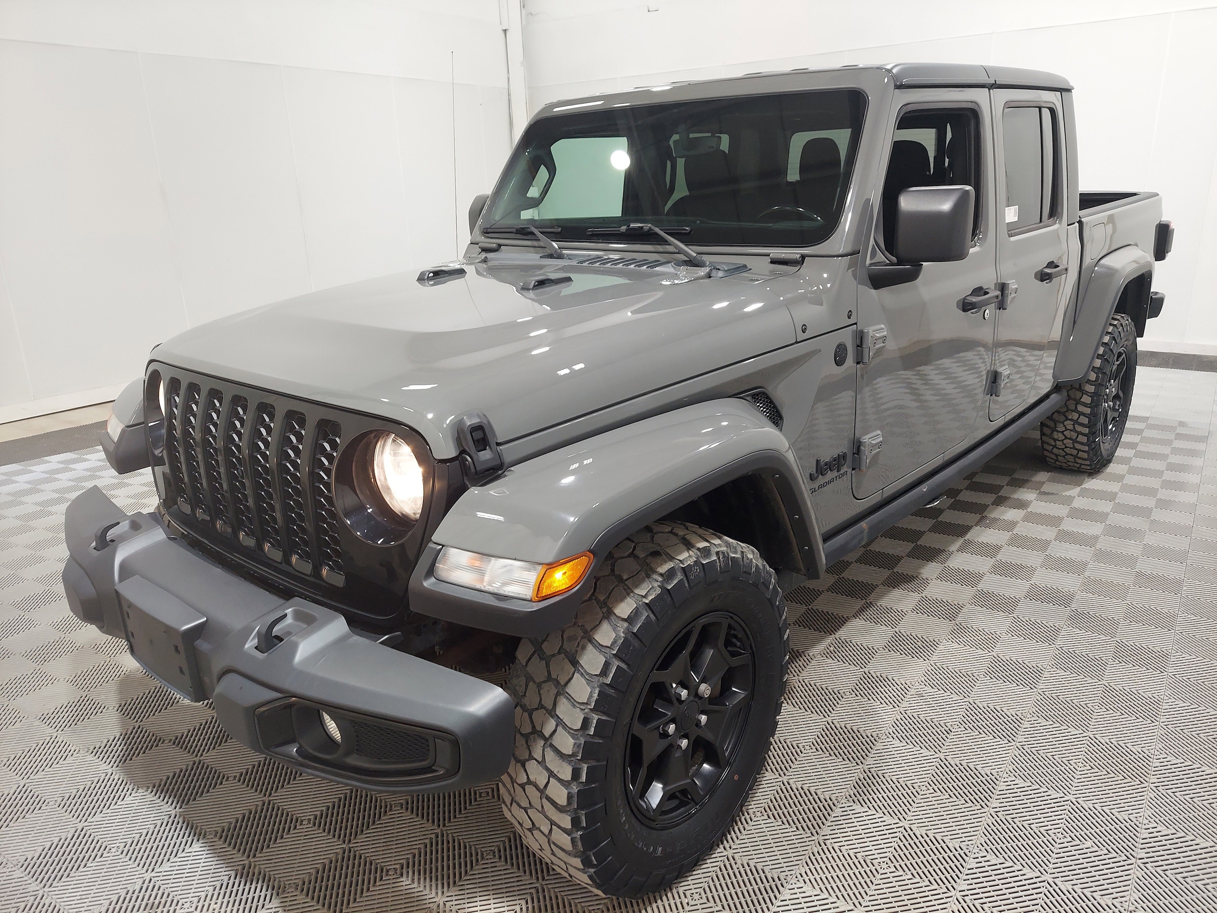 2021 Jeep Gladiator Willys's photo