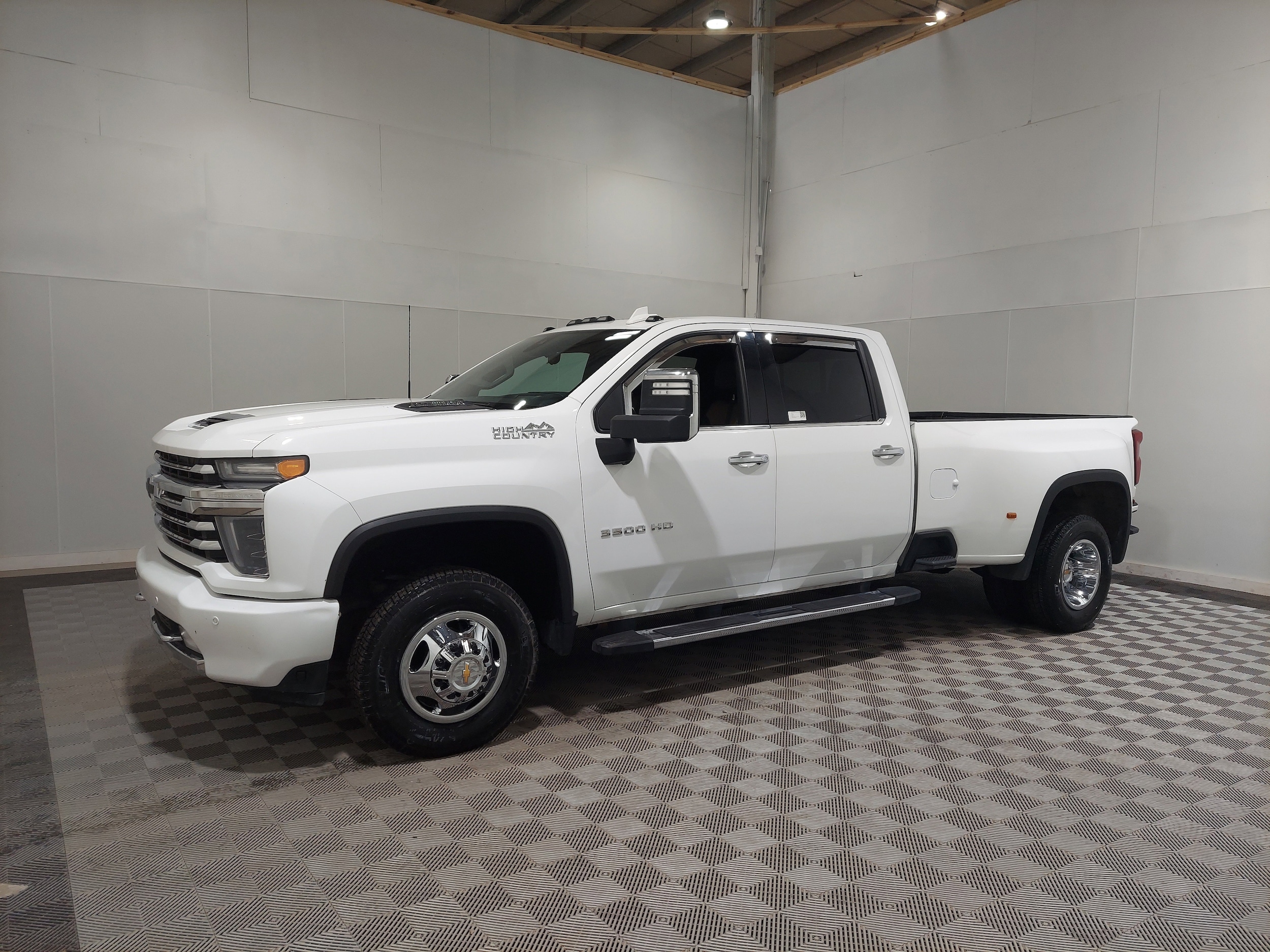 2021 Chevrolet Silverado 3500HD High Country's photo