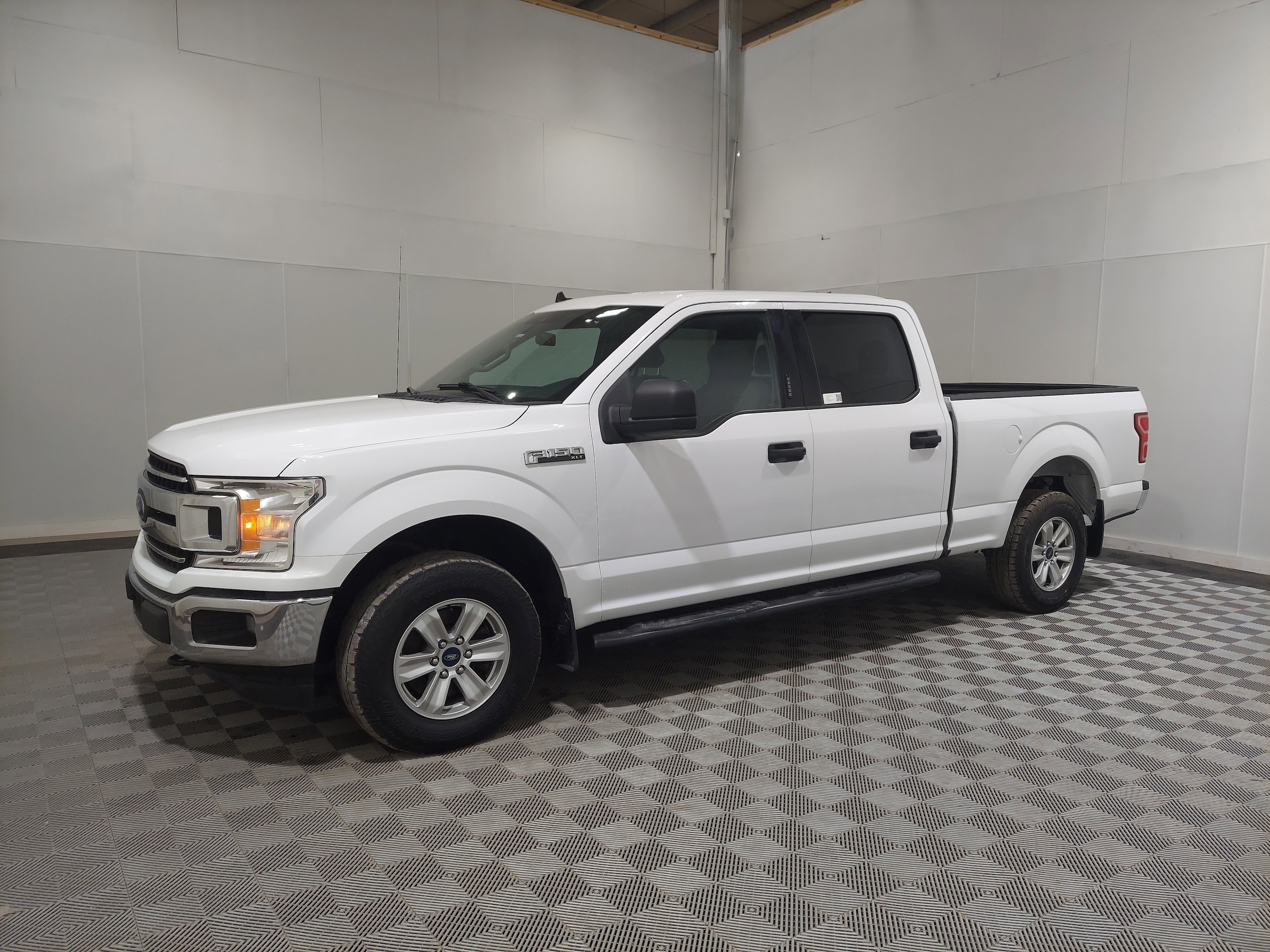 2019 Ford F-150 XLT's photo