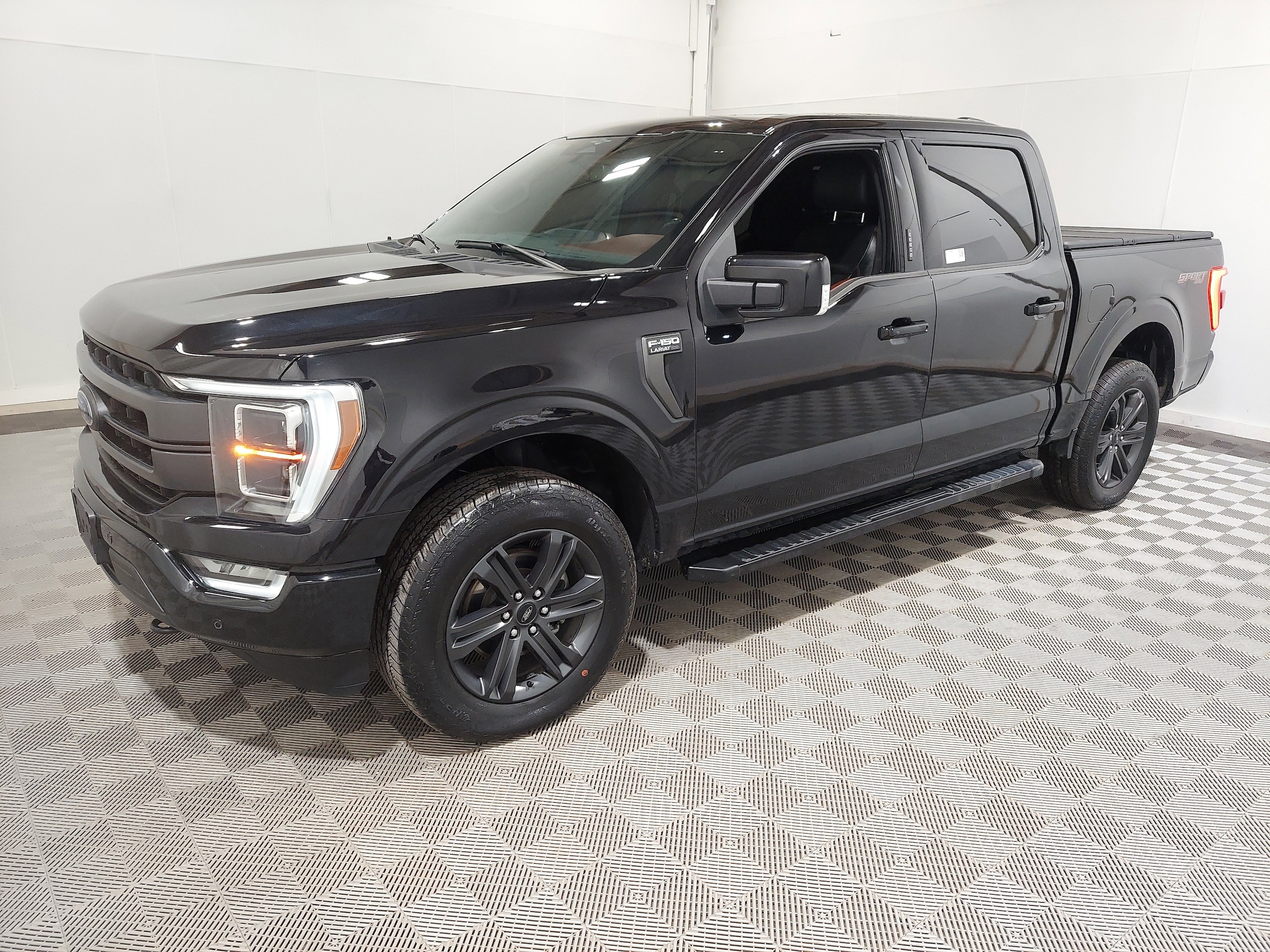 2023 Ford F-150 Lariat's photo