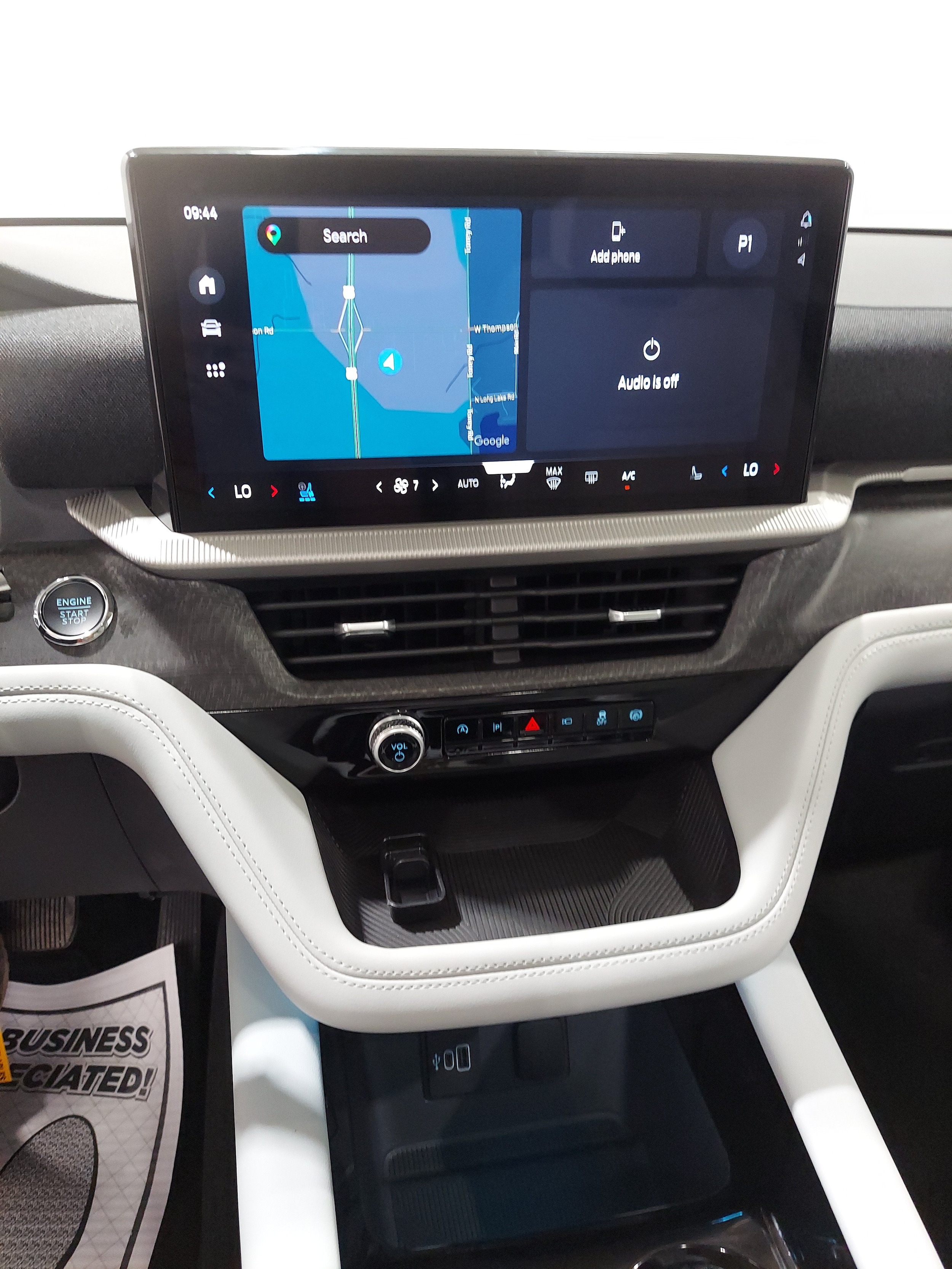 2026 Ford Explorer Platinum - Photo 13