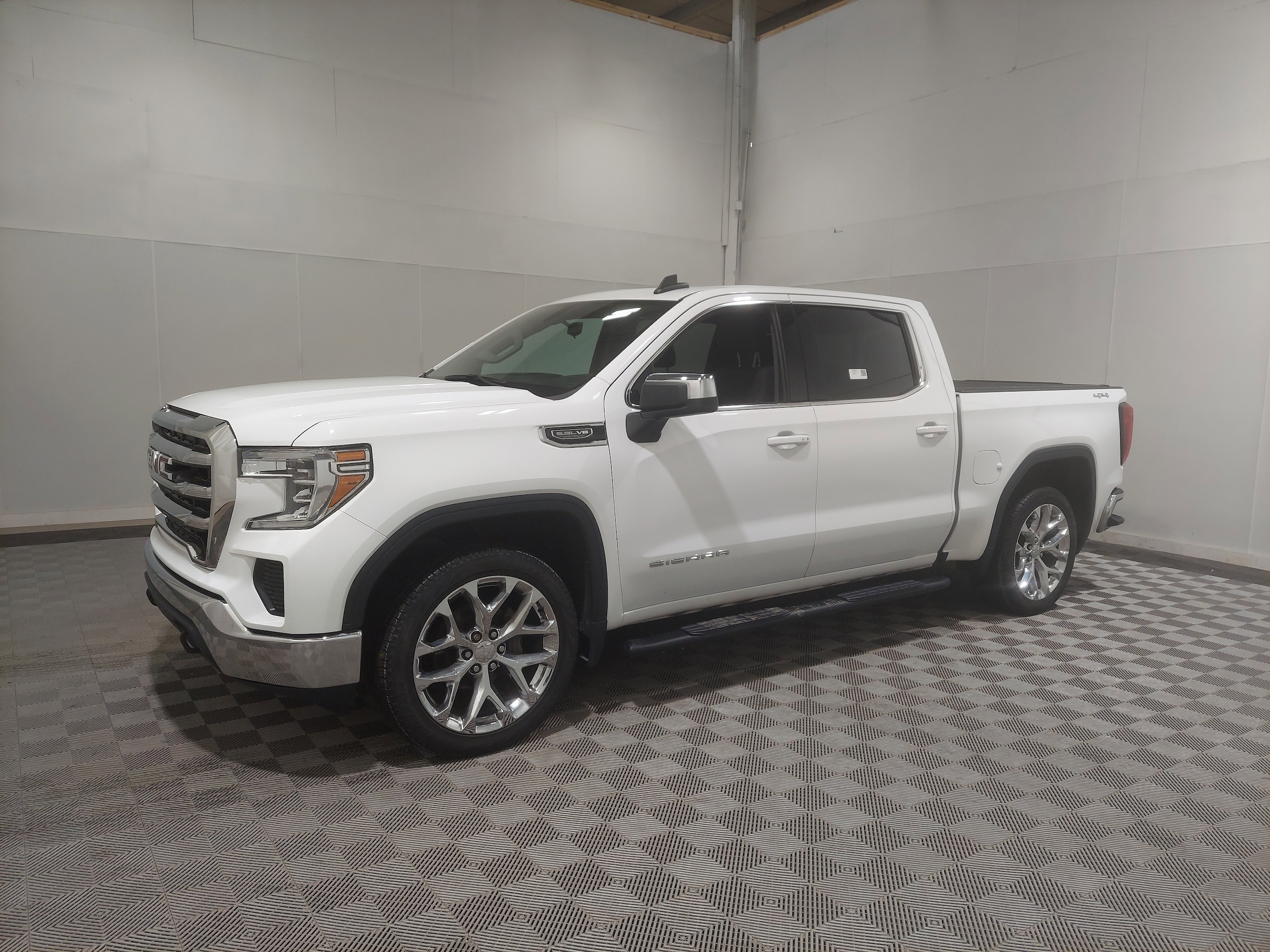 2020 GMC Sierra 1500 SLE's photo