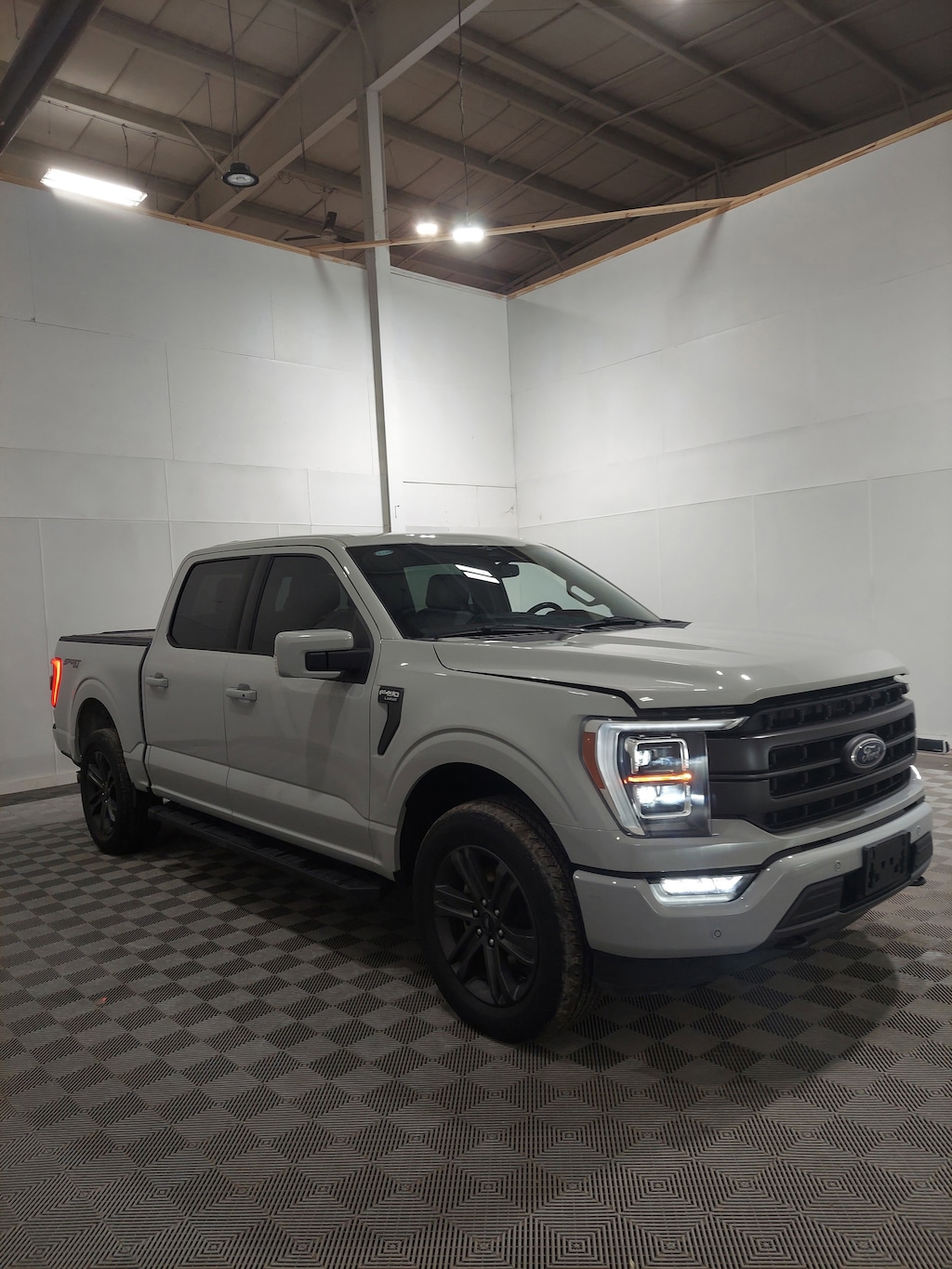 Used 2023 Ford F-150 lariat LARIAT 4WD SuperCrew 5.5 Box