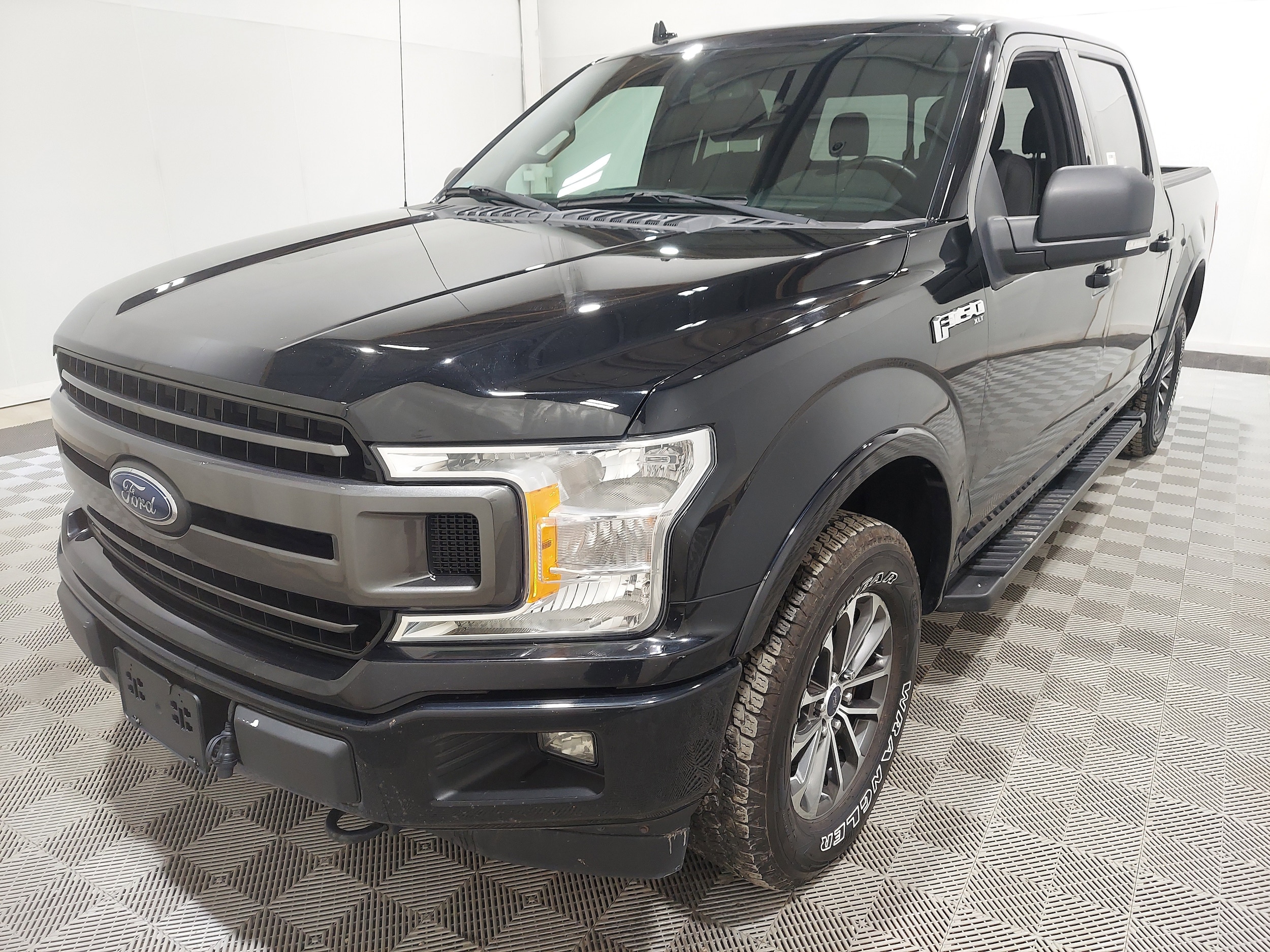 2018 Ford F-150 XLT 4x4 SuperCrew 145 in's photo