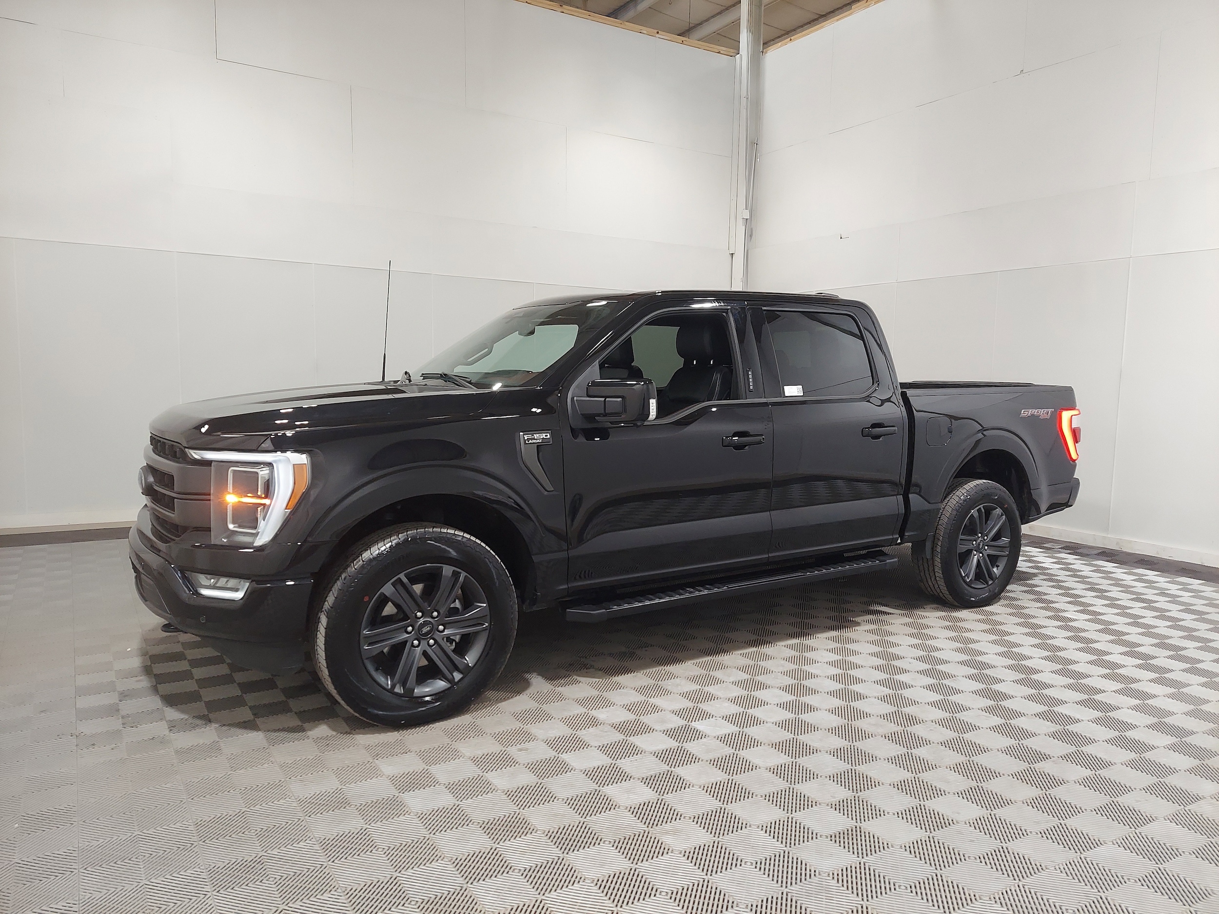 2023 Ford F-150 Lariat's photo
