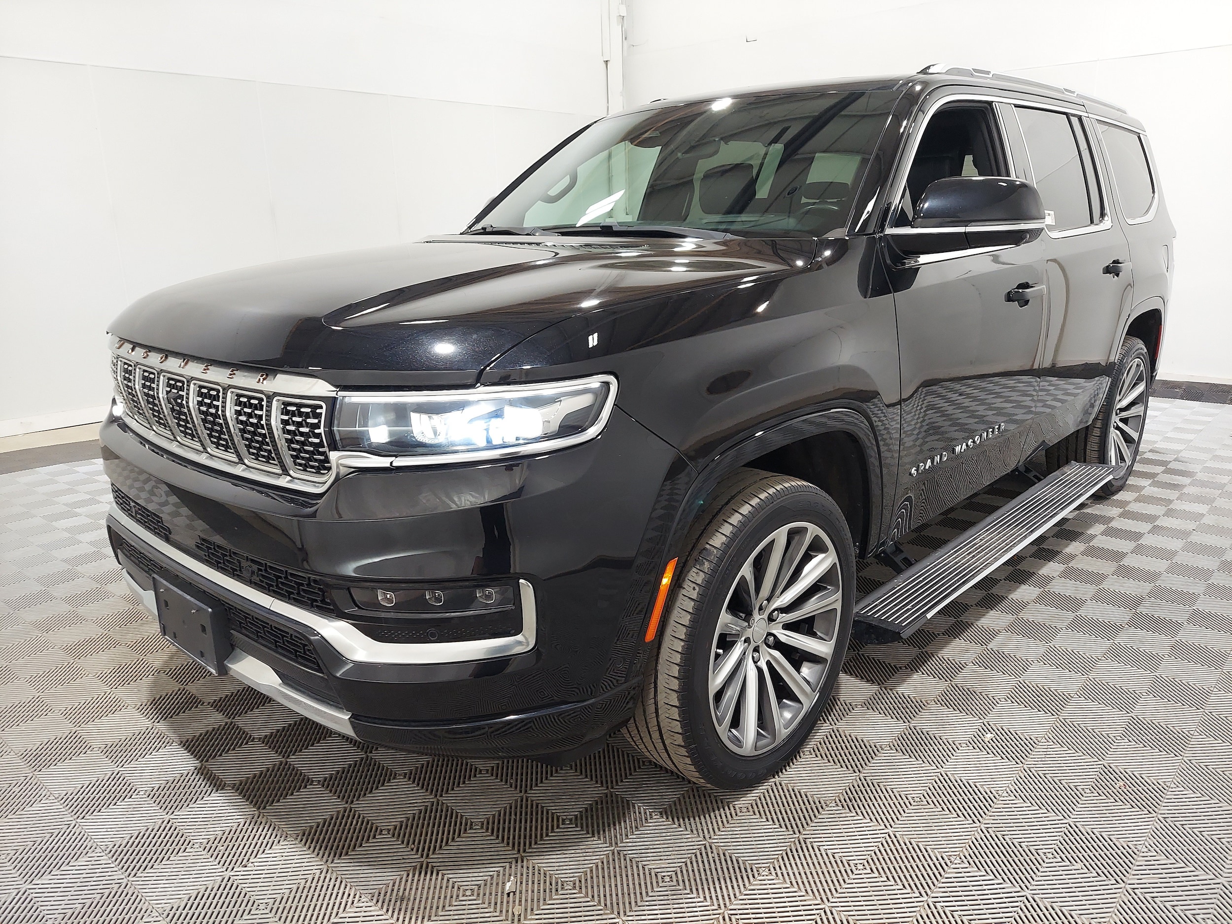 2022 Jeep Grand Wagoneer