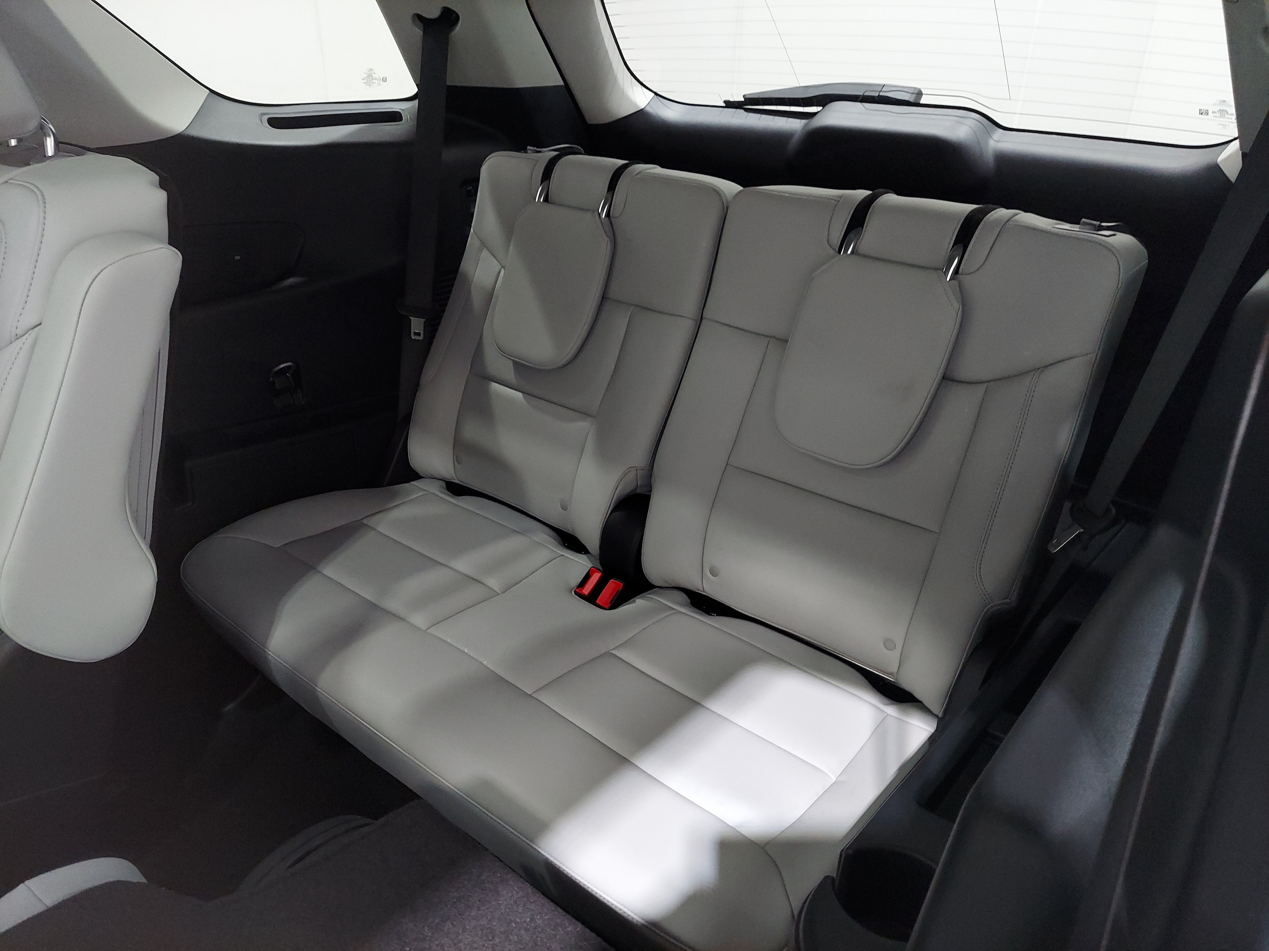 2026 Ford Explorer Platinum - Photo 16