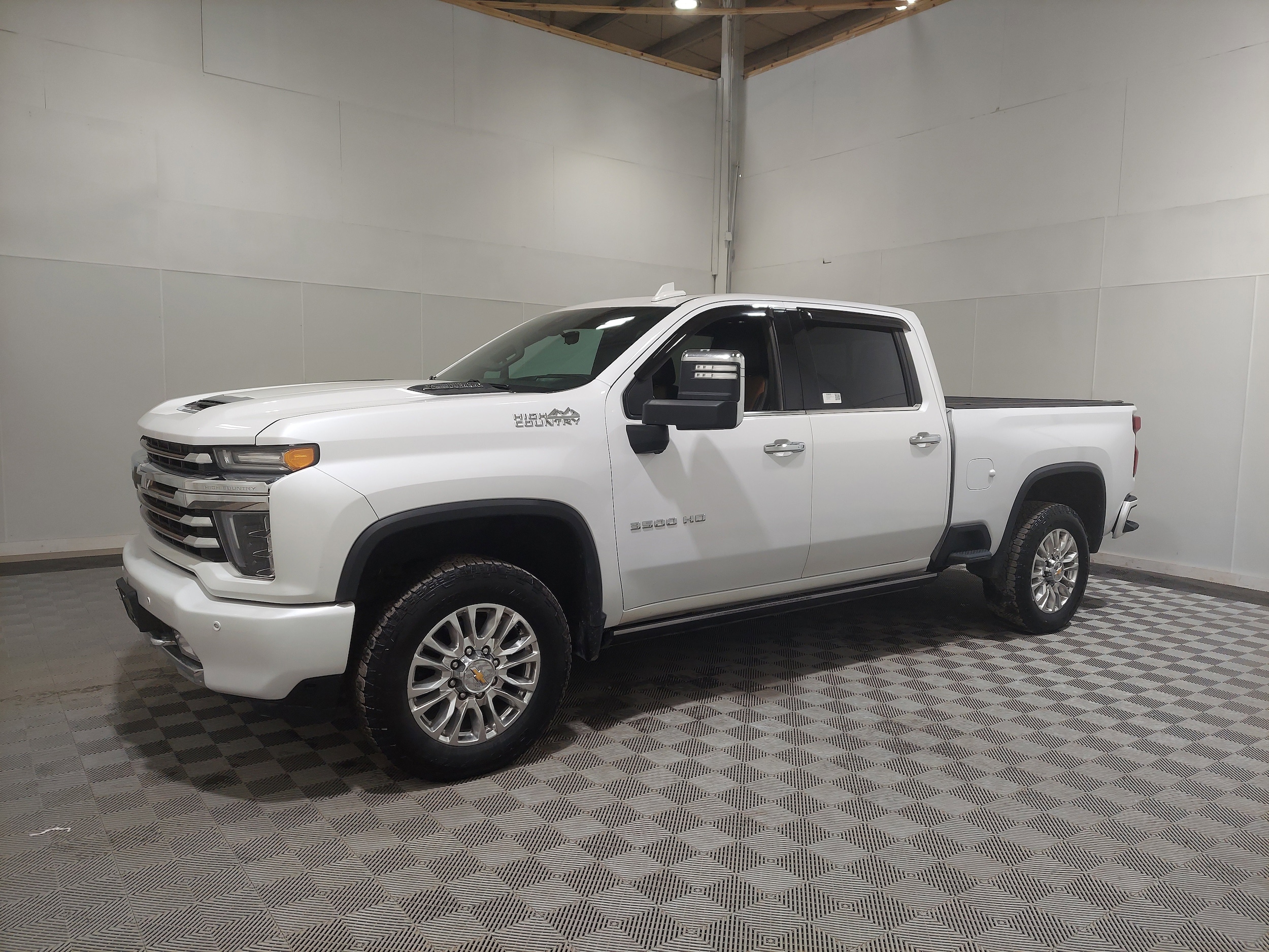 2023 Chevrolet Silverado 3500HD High Country's photo