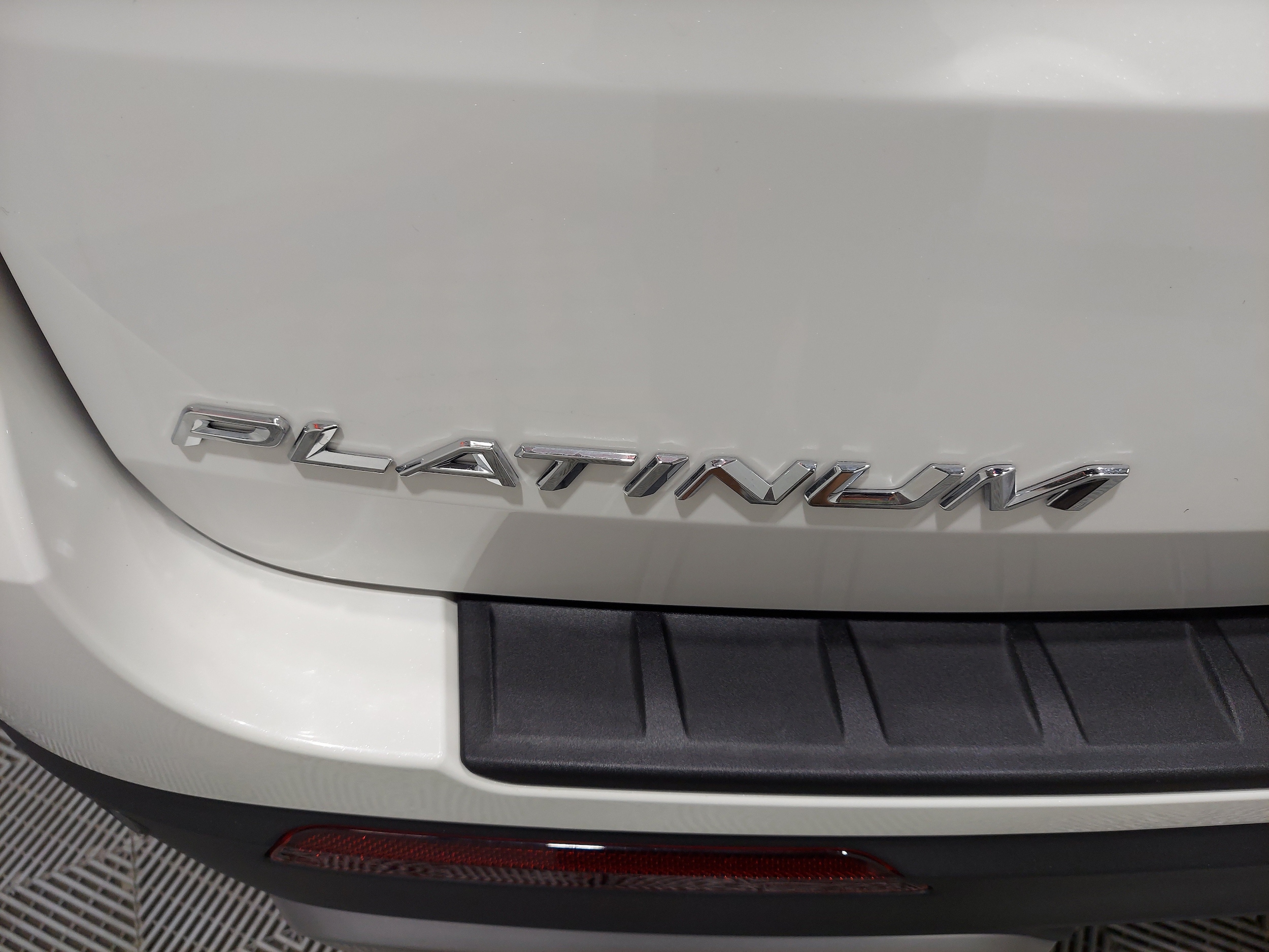2026 Ford Explorer Platinum - Photo 6