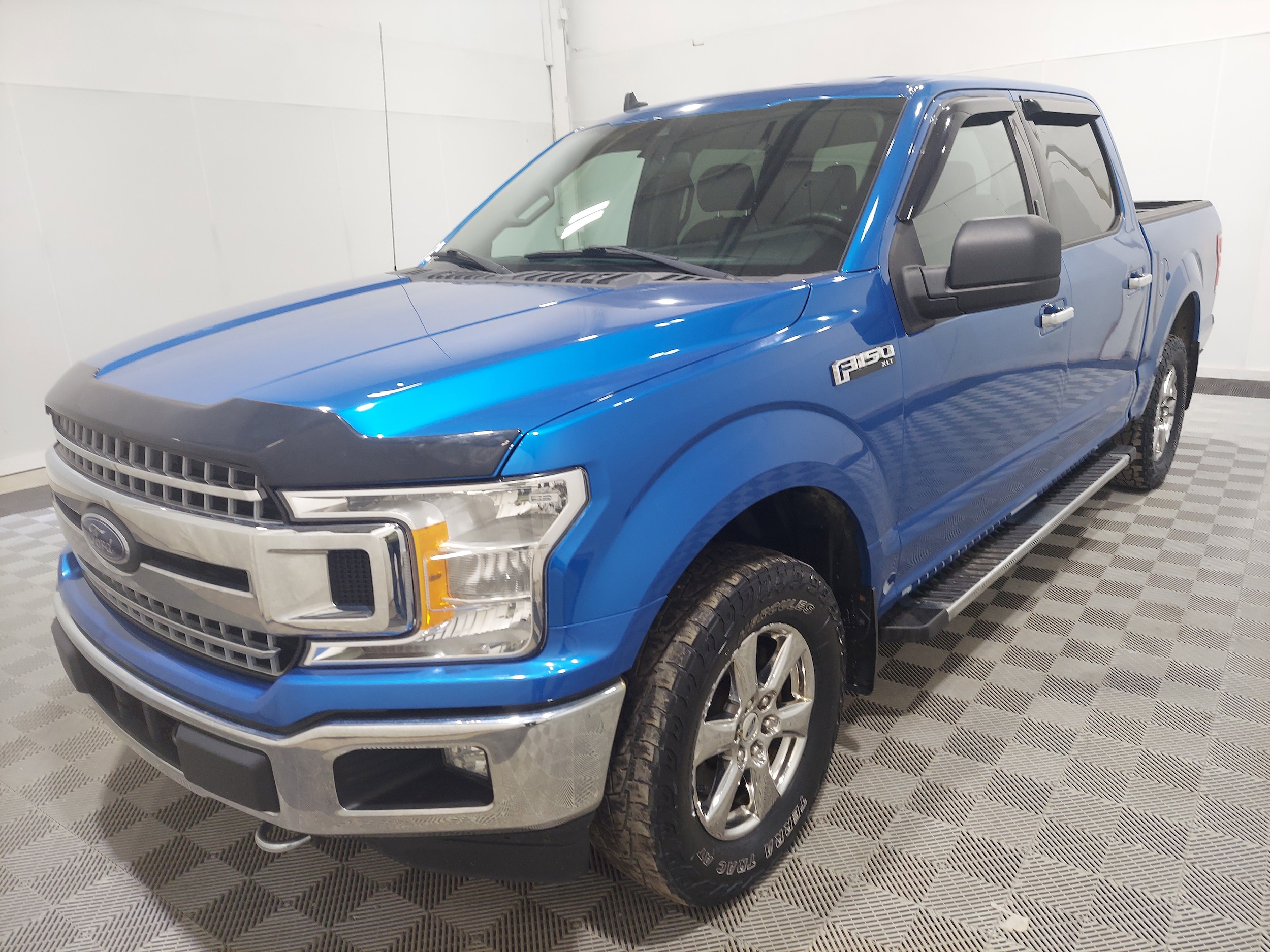 2019 Ford F-150 XLT 4x4 SuperCrew 145 in's photo