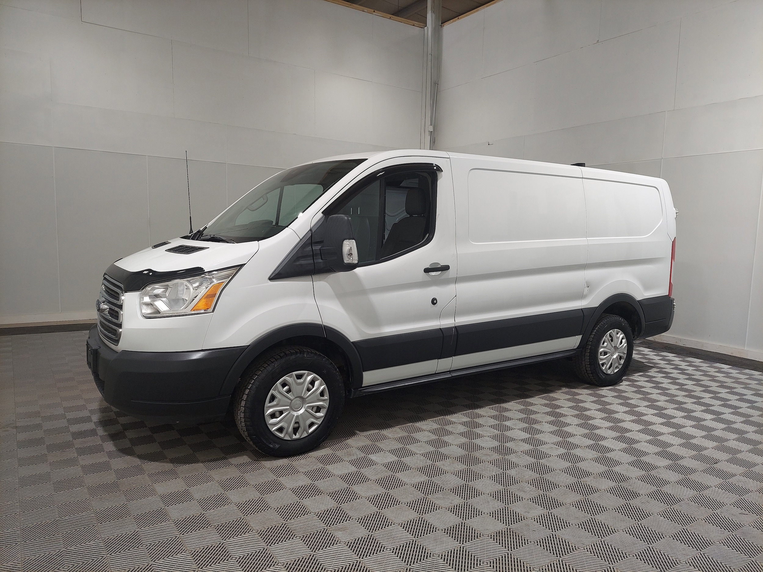 2018 Ford Transit Van Base's photo