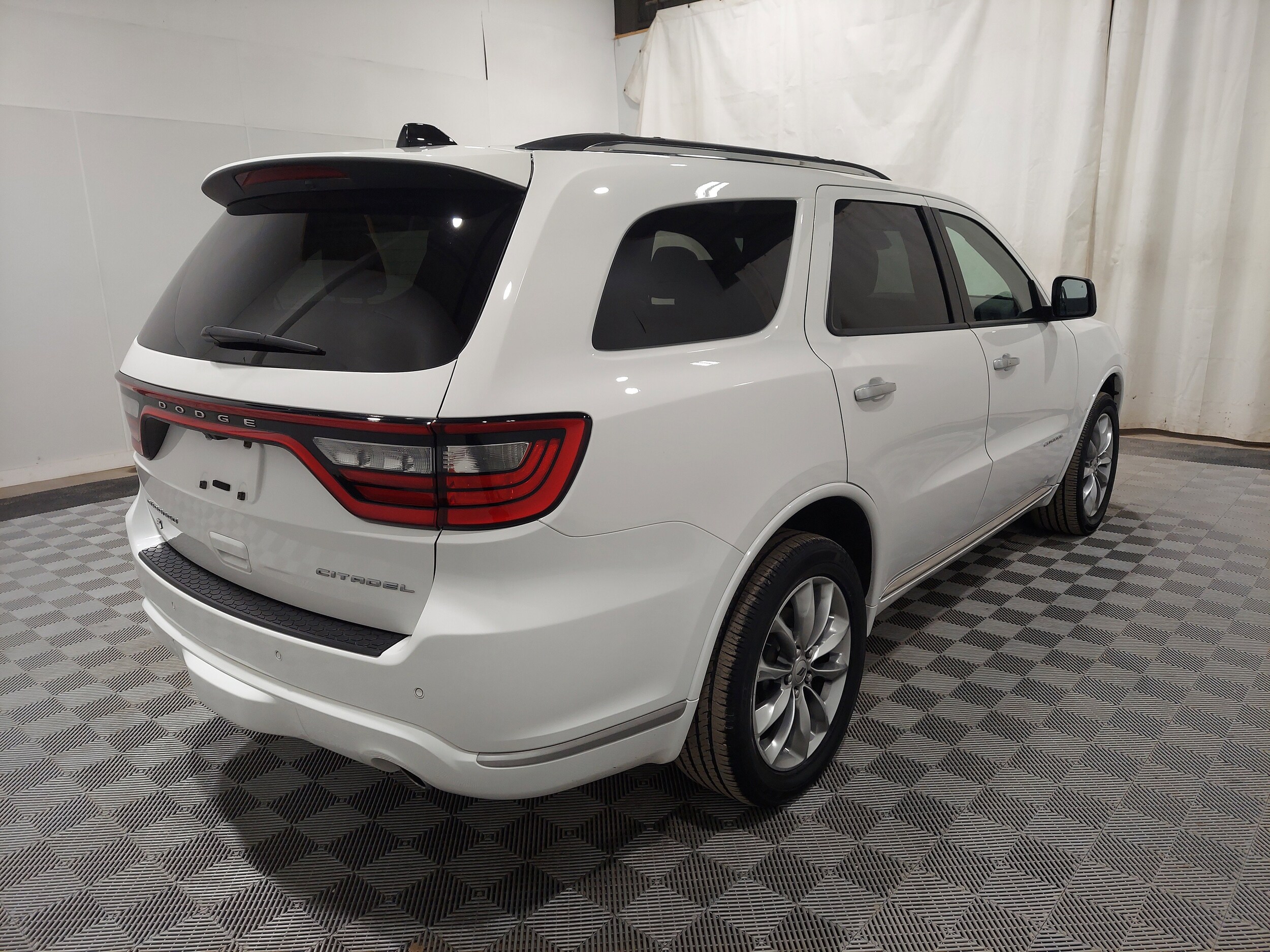 2024 Dodge Durango Citadel Platinum - Photo 3