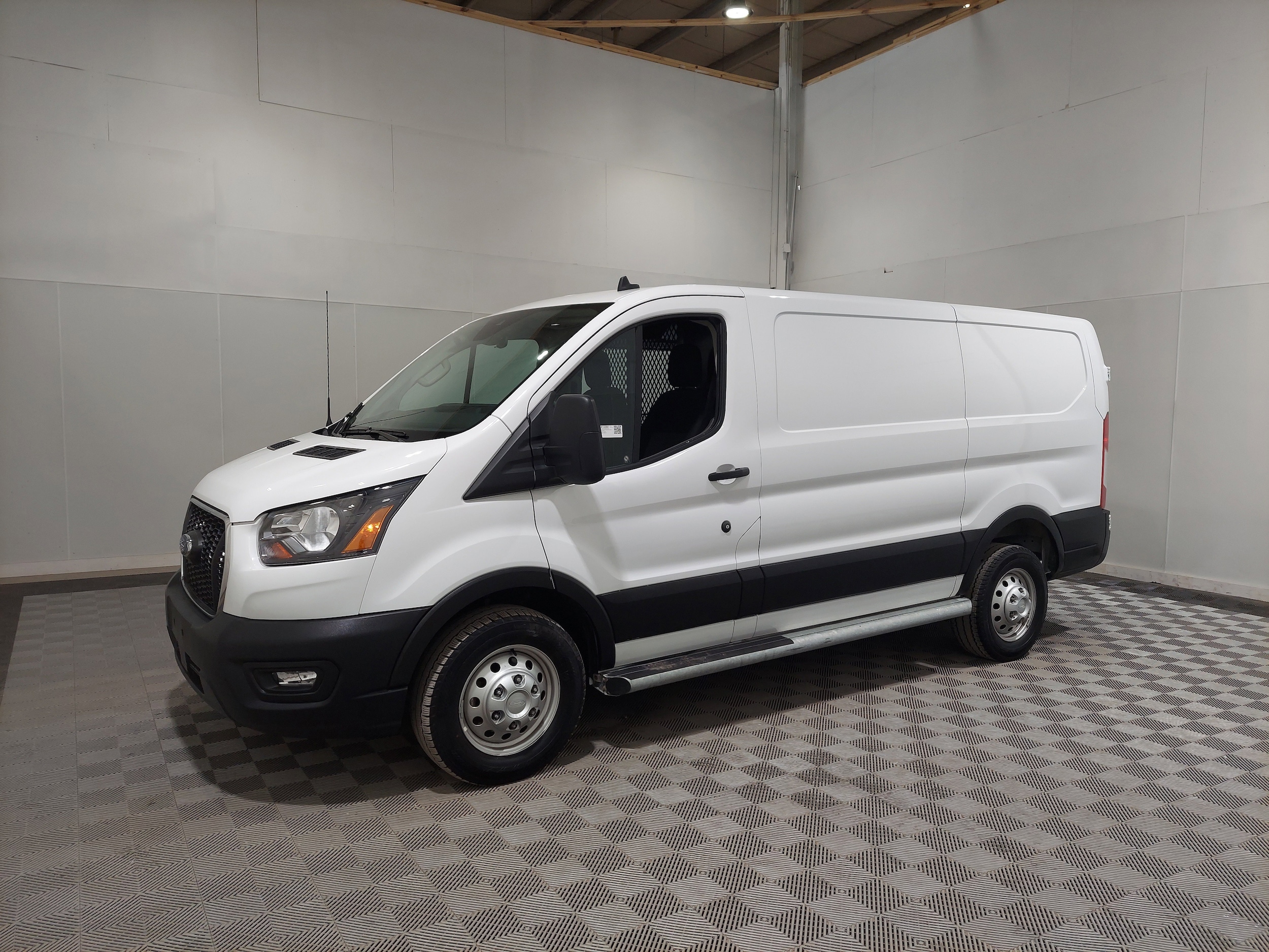 2024 Ford Transit Van Base's photo