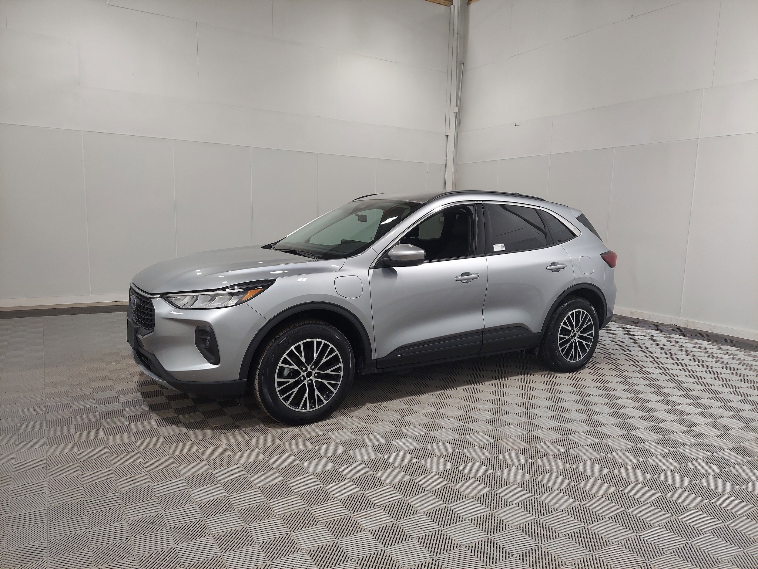 2024 Ford Escape PHEV's photo