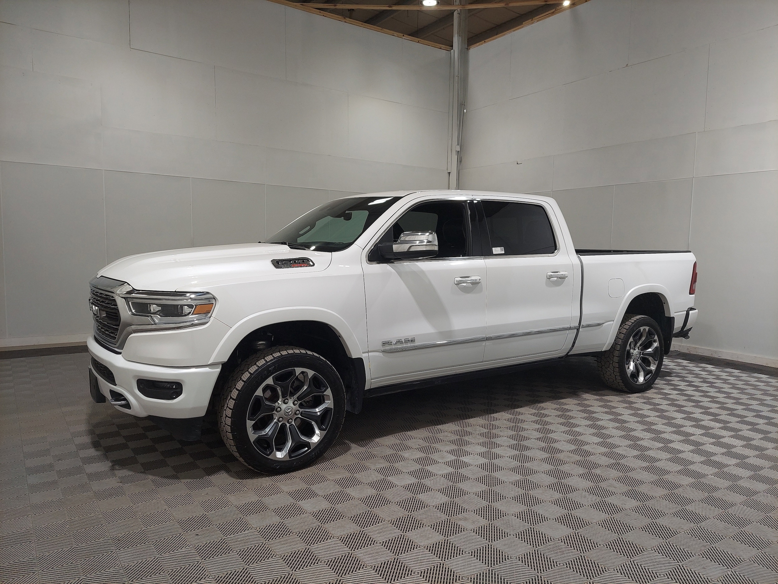 2020 RAM Ram 1500 Limited's photo