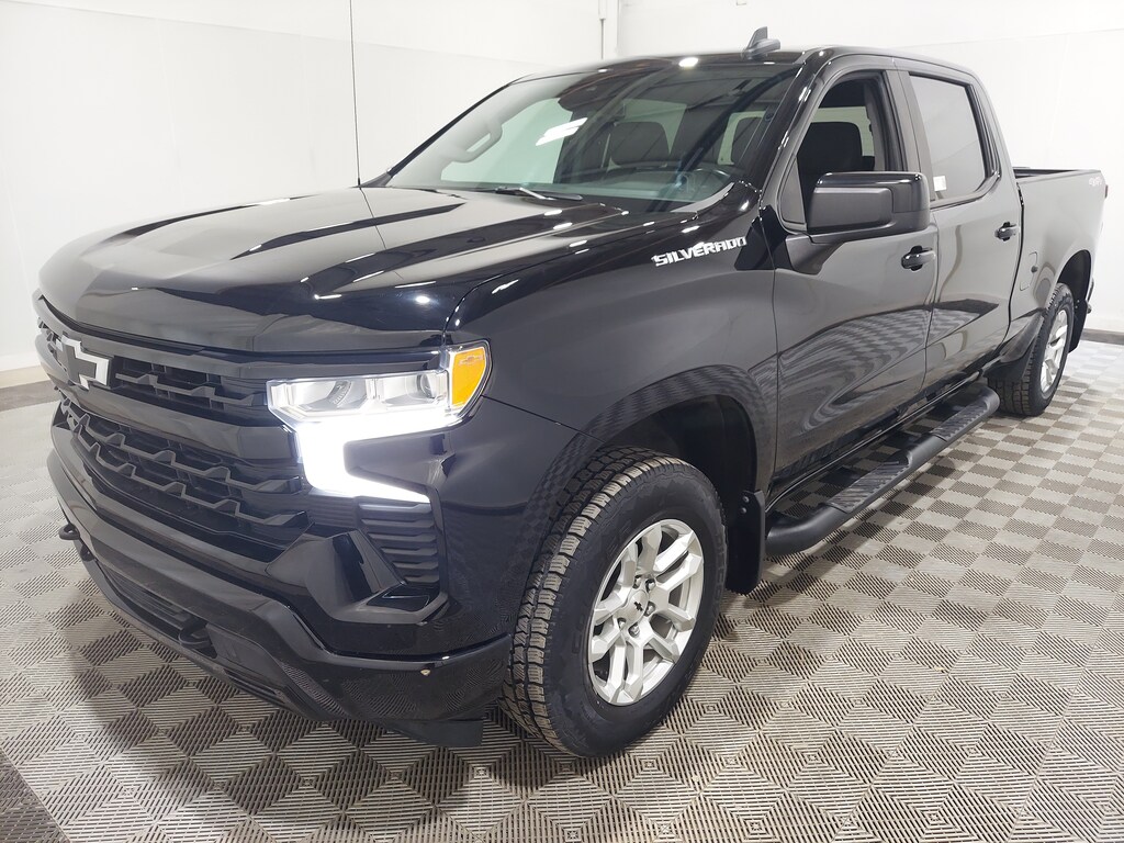 Used 2024 Chevrolet Silverado 1500 RST 4WD Crew Cab 157 RST