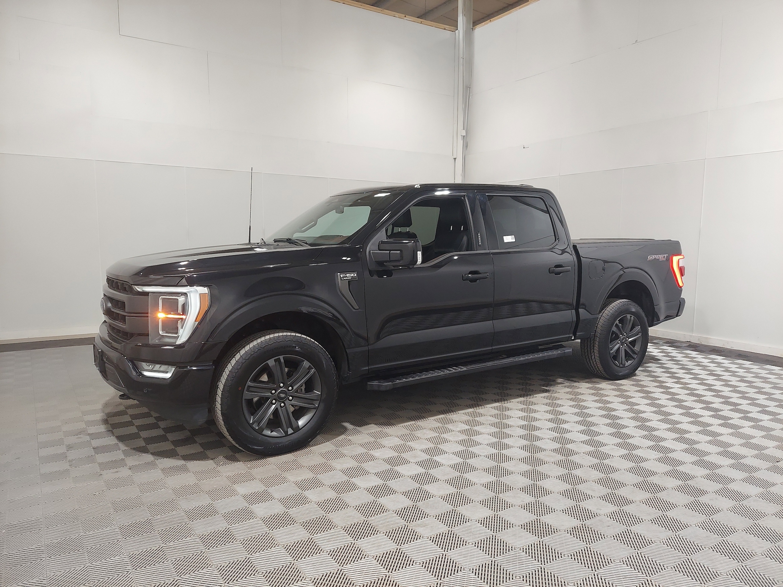 2023 Ford F-150 Lariat's photo