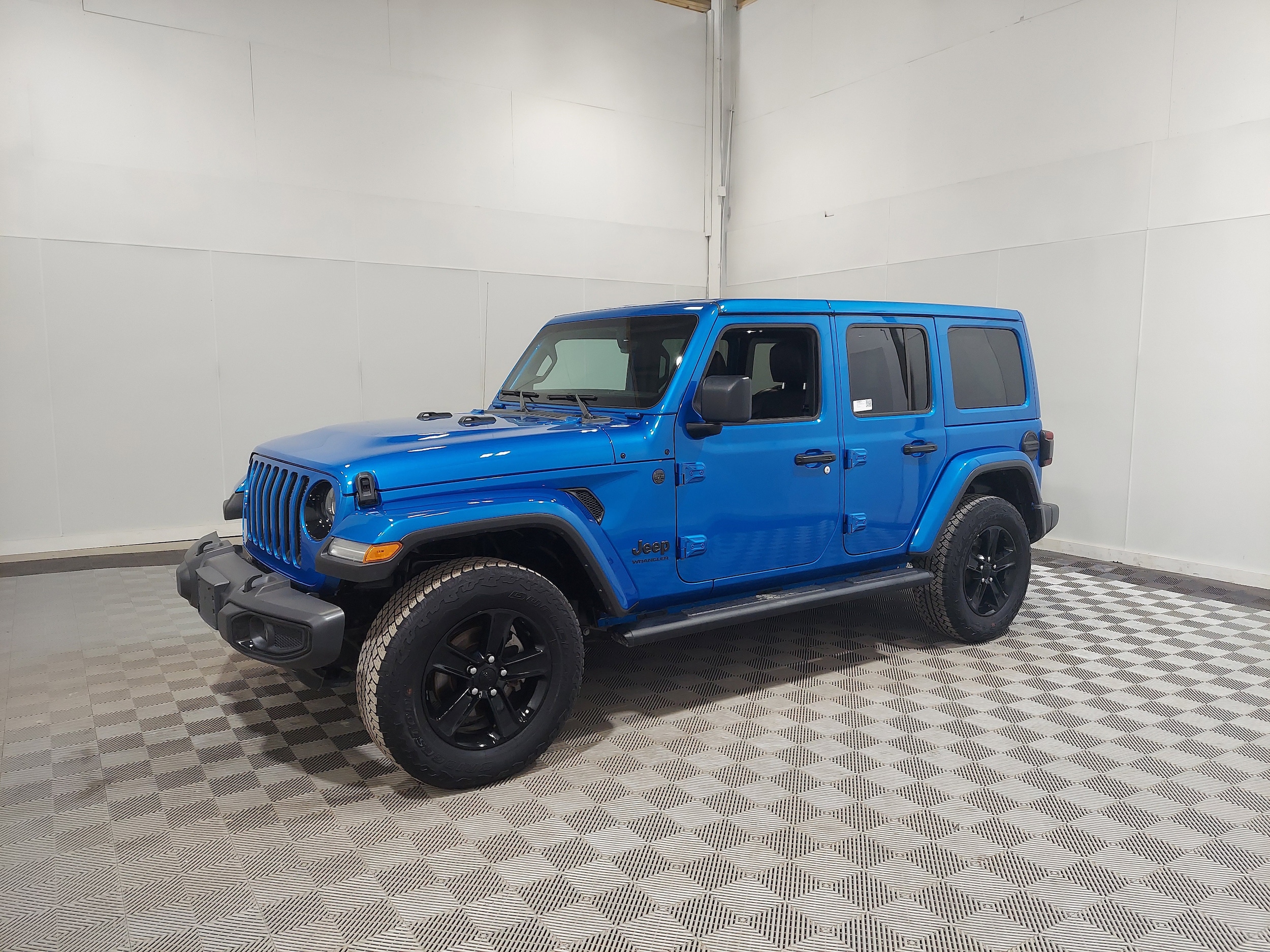 2023 Jeep Wrangler 4-Door Sahara Altitude's photo