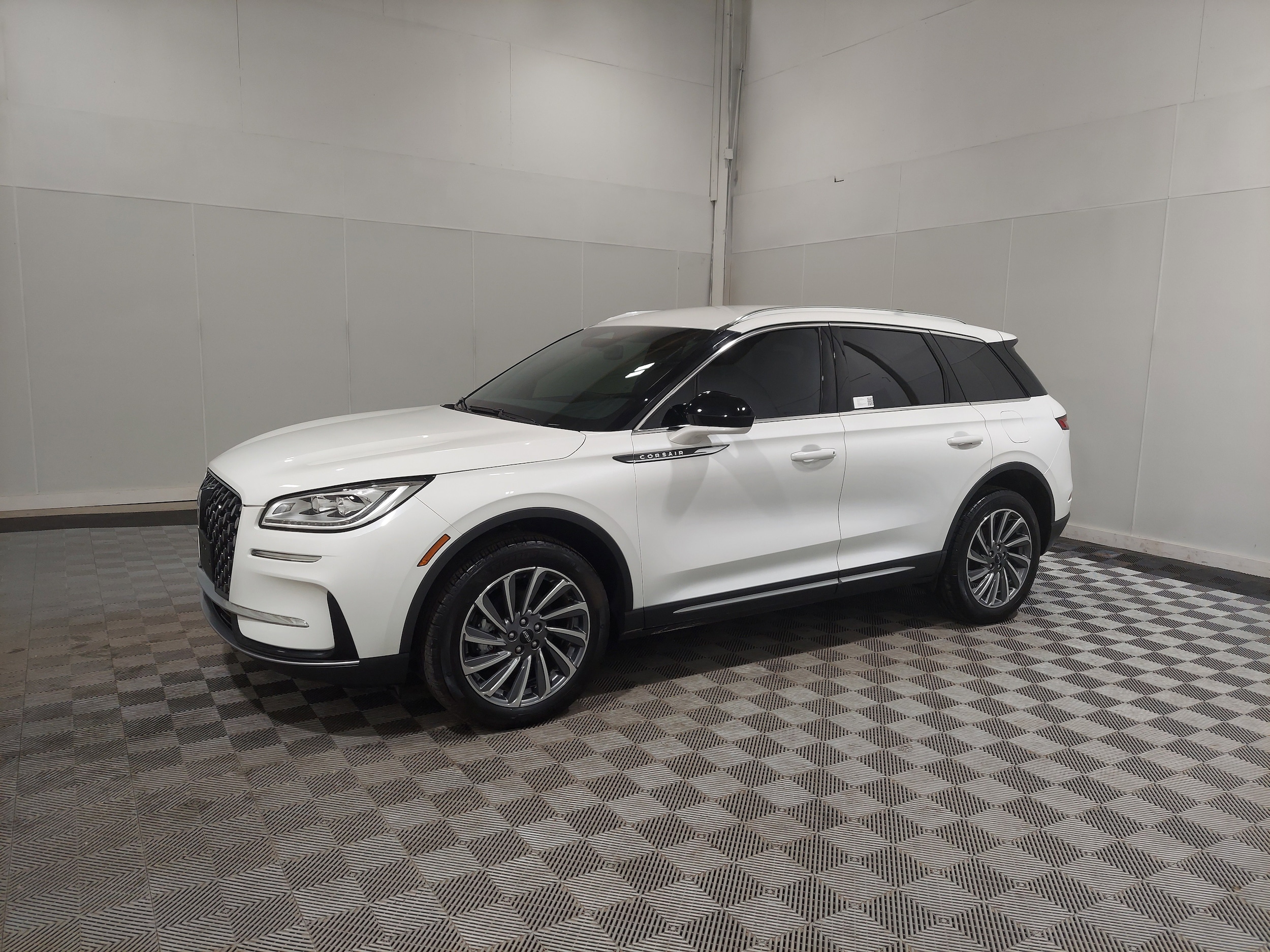 2023 Lincoln Corsair Reserve's photo