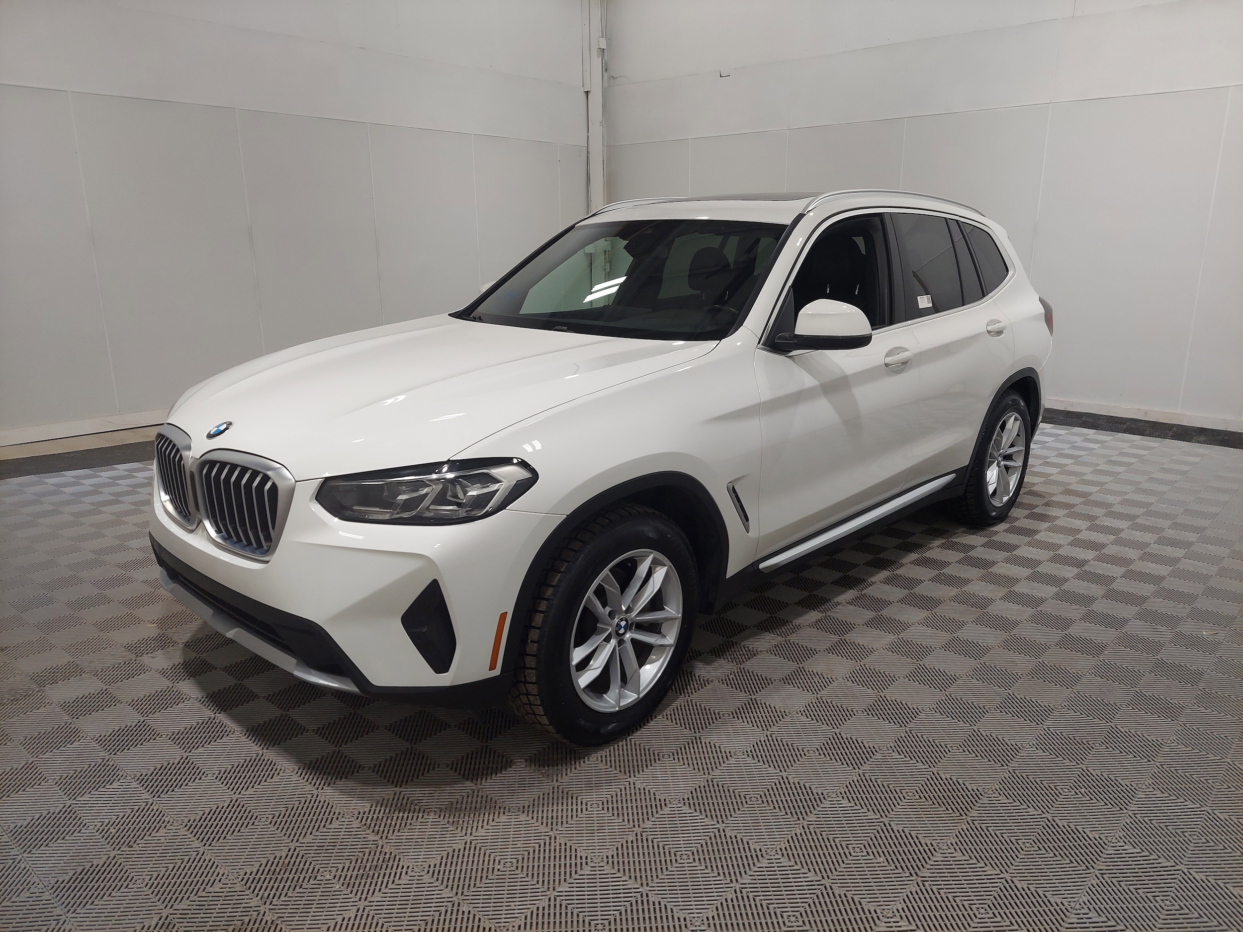2022 BMW X3 xDrive30i's photo