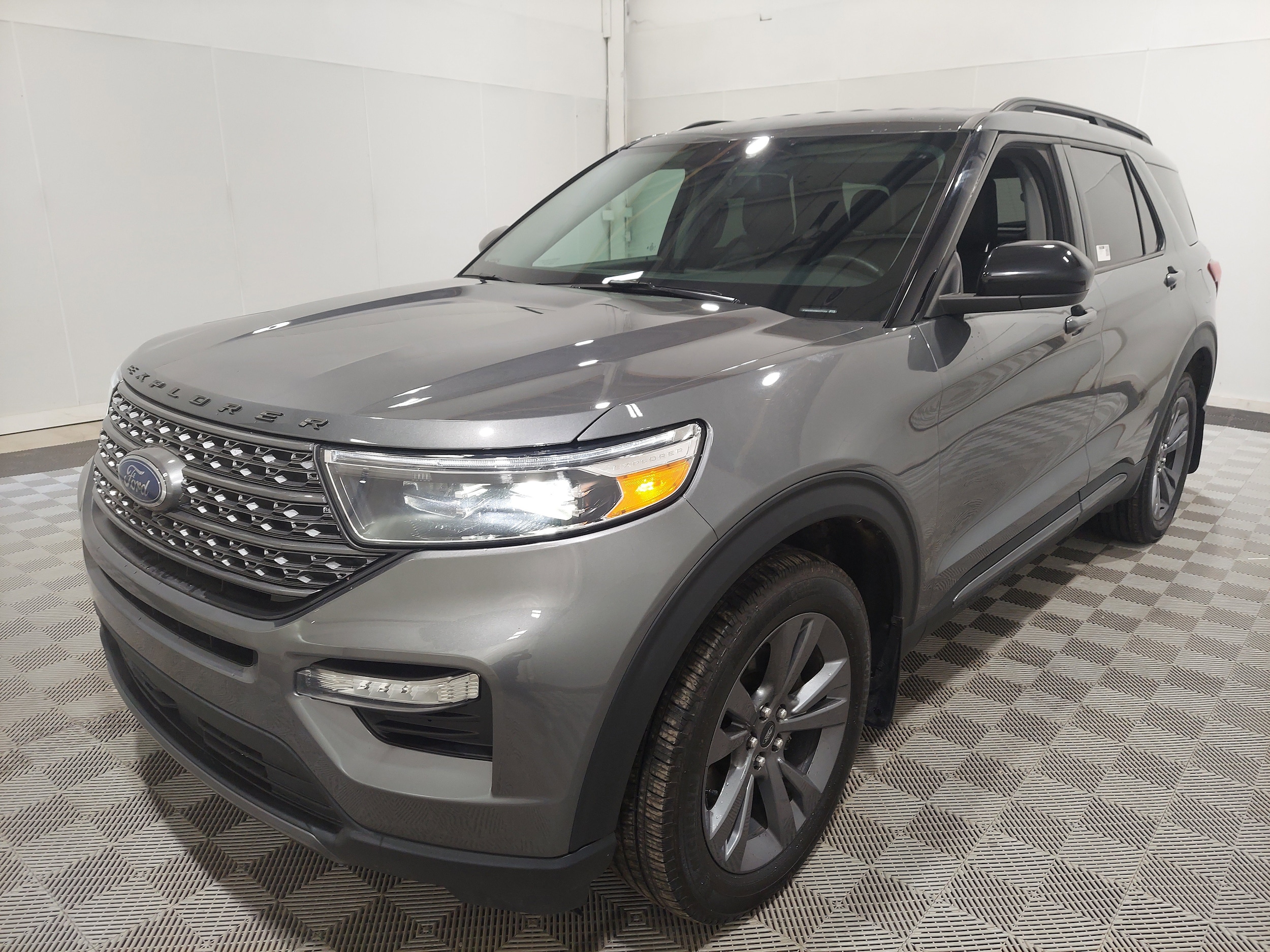 2022 Ford Explorer's photo