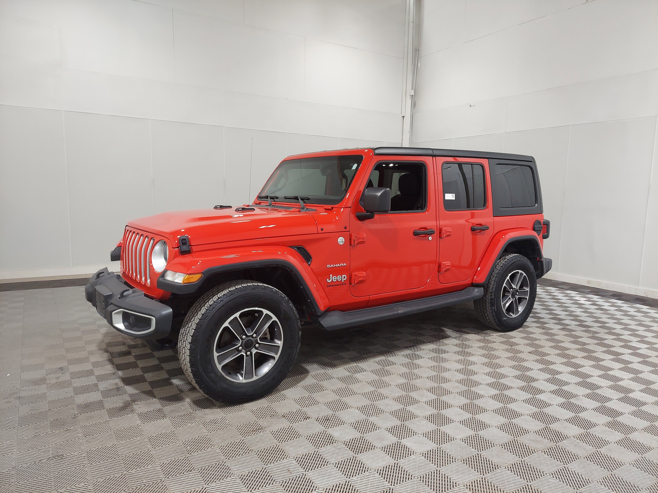 2023 Jeep Wrangler 4-Door Sahara's photo