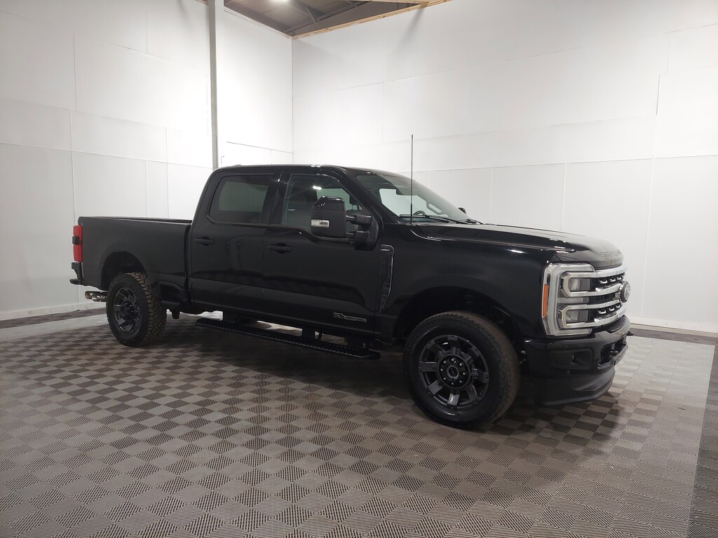 Used 2023 Ford Super Duty F-350 SRW Lariat LARIAT 4WD Crew Cab 6.75 Box