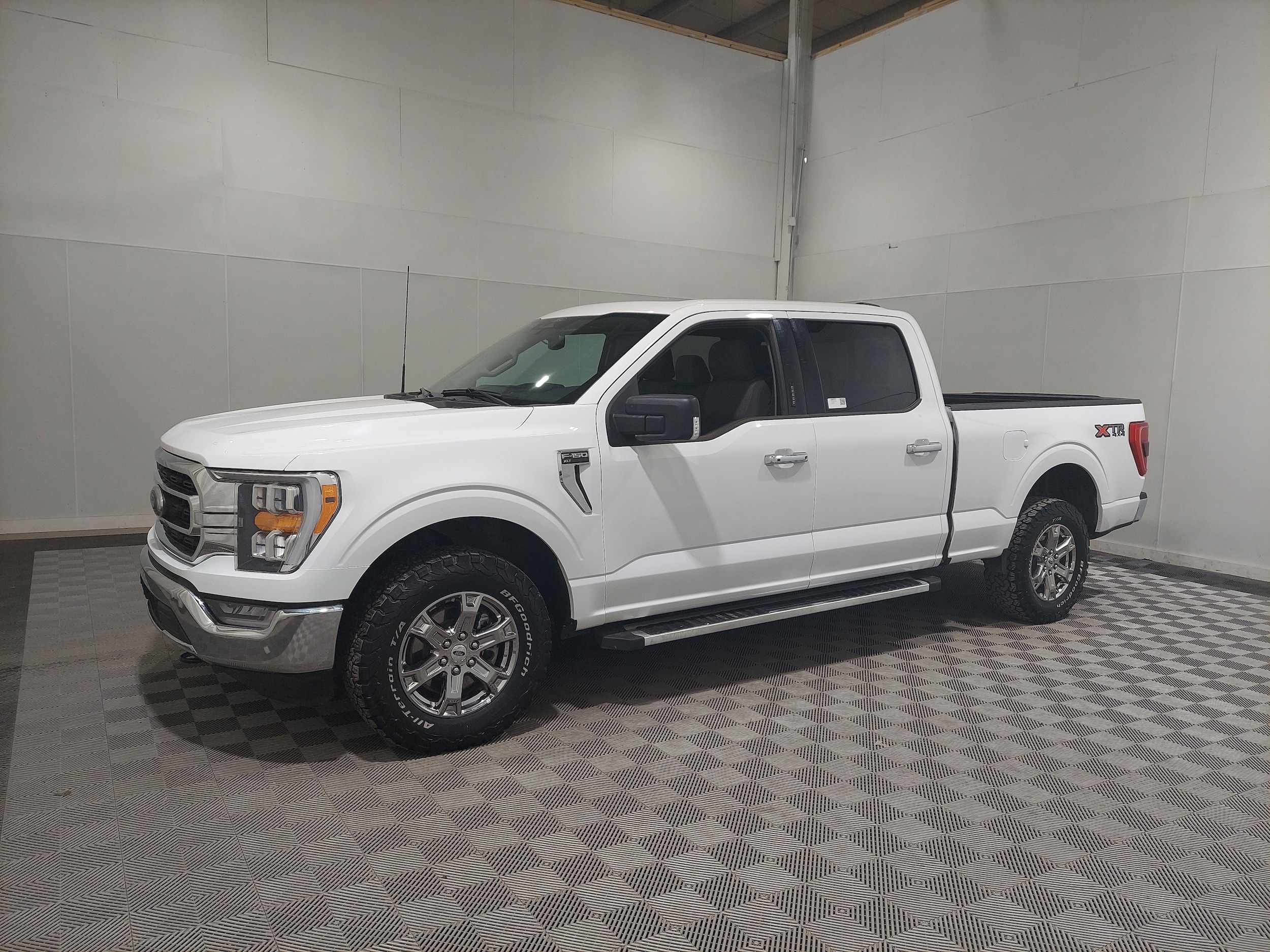 2023 Ford F-150 XLT's photo