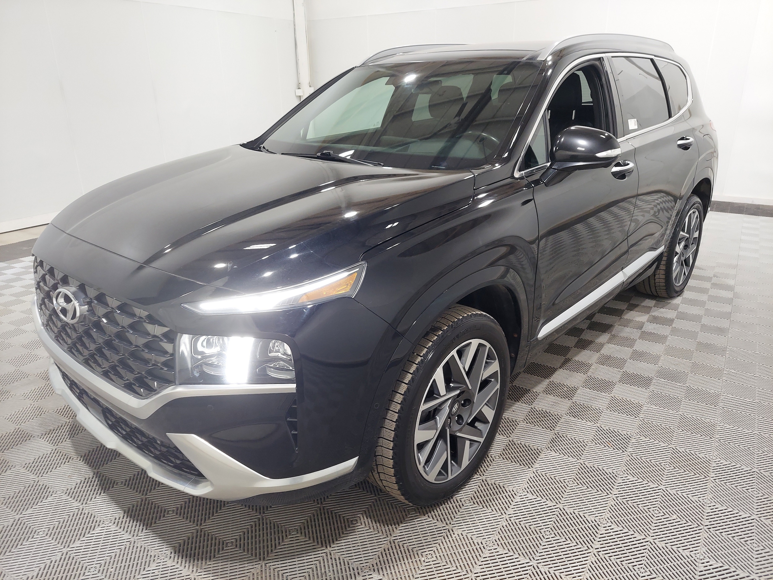 2022 Hyundai Santa Fe's photo