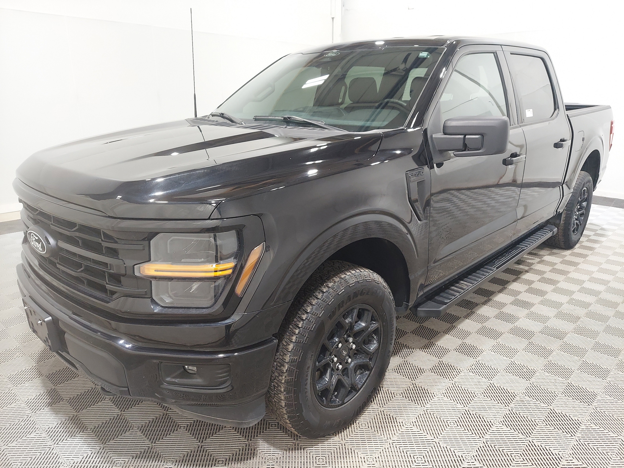 2025 Ford F-150 XLT 4x4 SuperCrew 145 in's photo