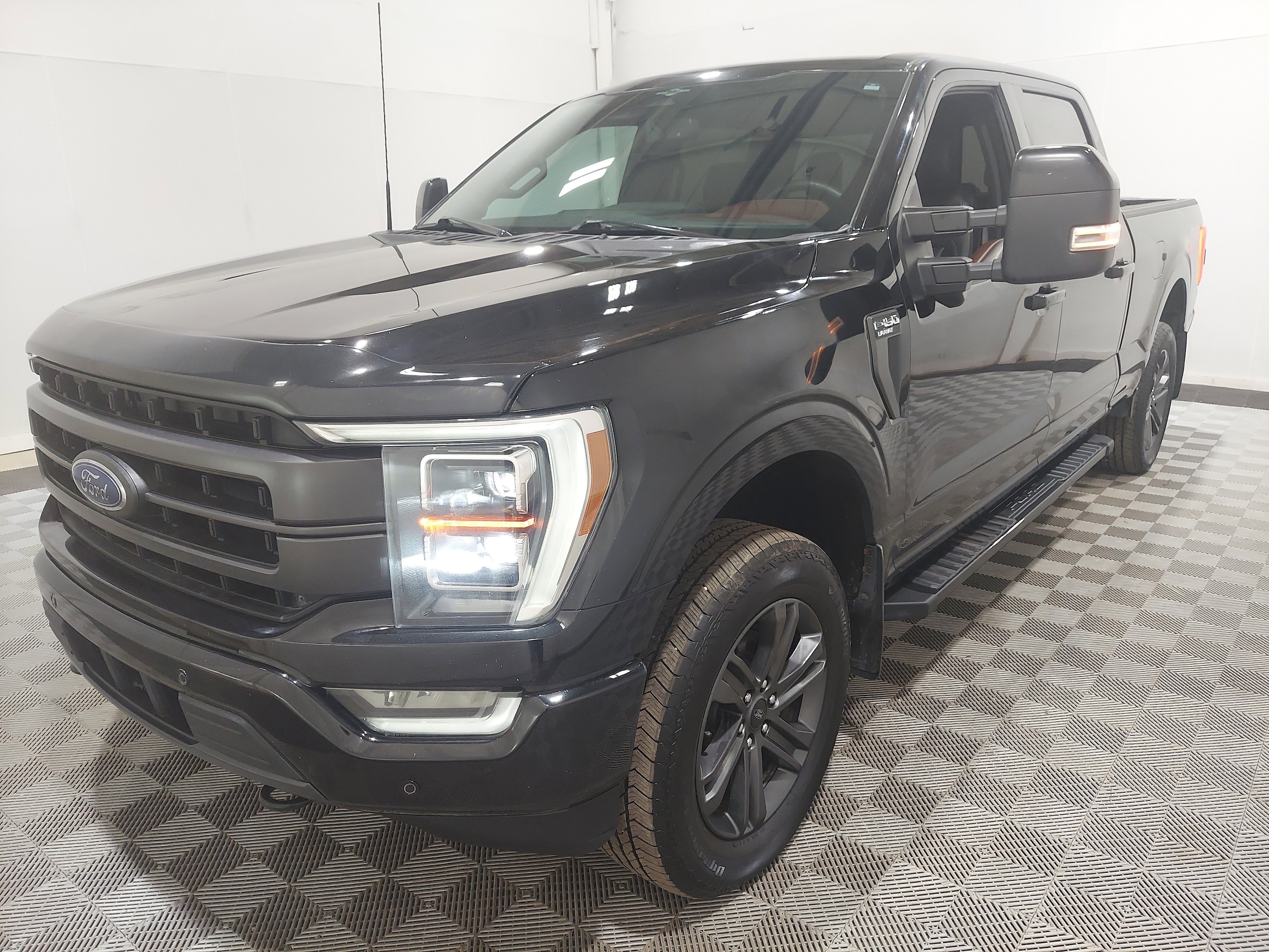 2023 Ford F-150 Lariat 4x4 SuperCrew 157 in's photo