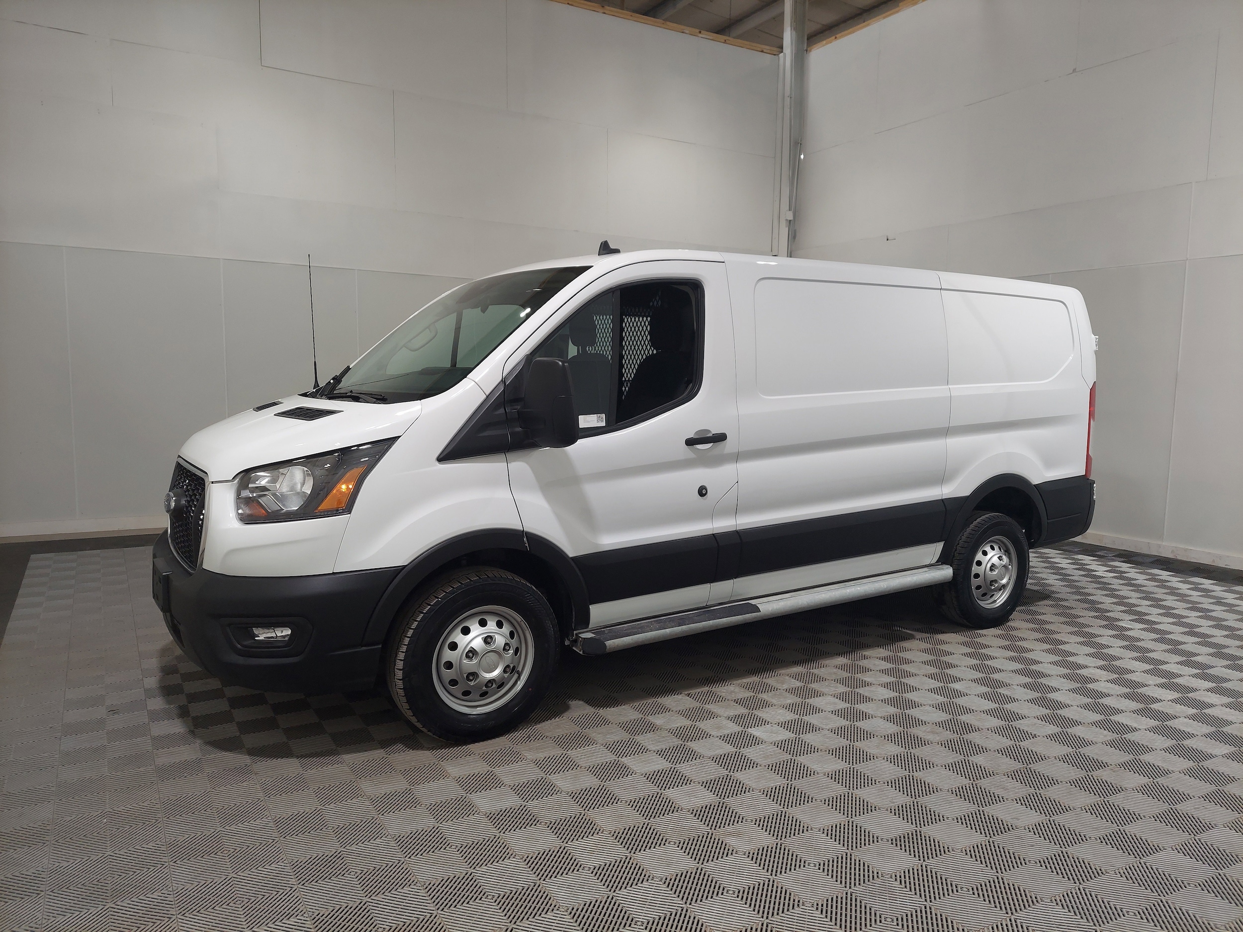 2023 Ford Transit Van Base's photo