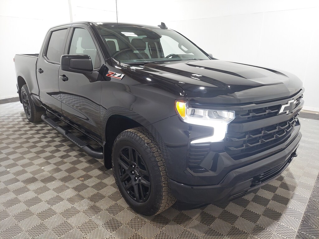 Used 2024 Chevrolet Silverado 1500 RST 4WD Crew Cab 157 RST