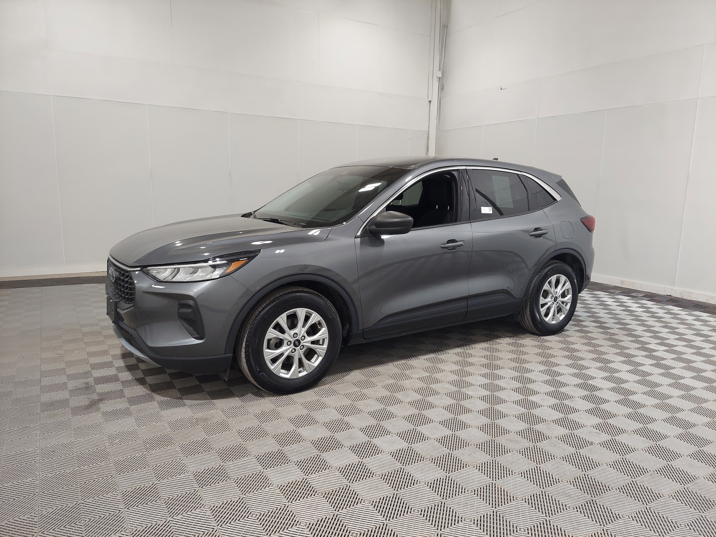 2023 Ford Escape Active's photo